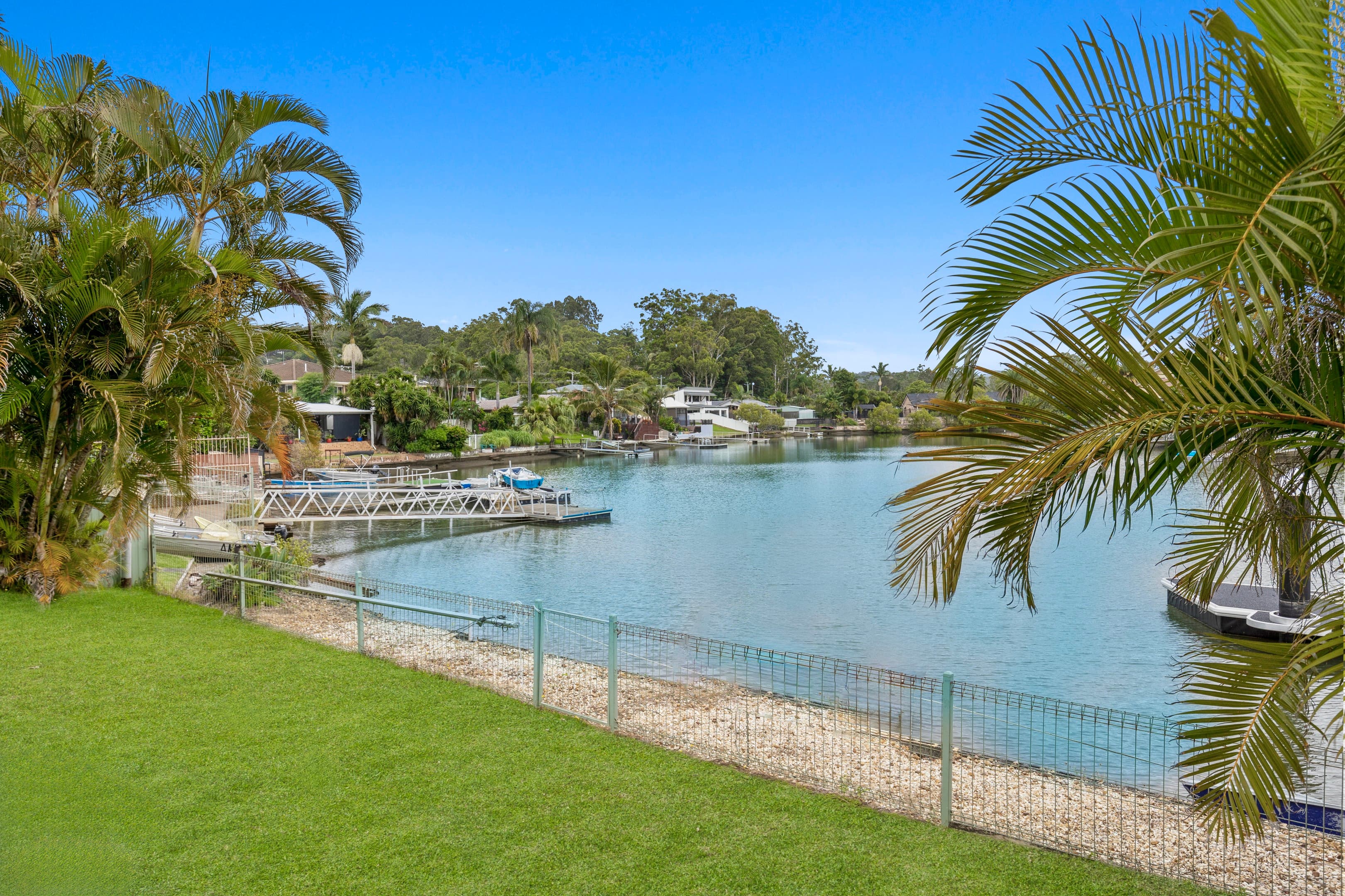 8 Mainsail Street, Currumbin Waters - Image 1