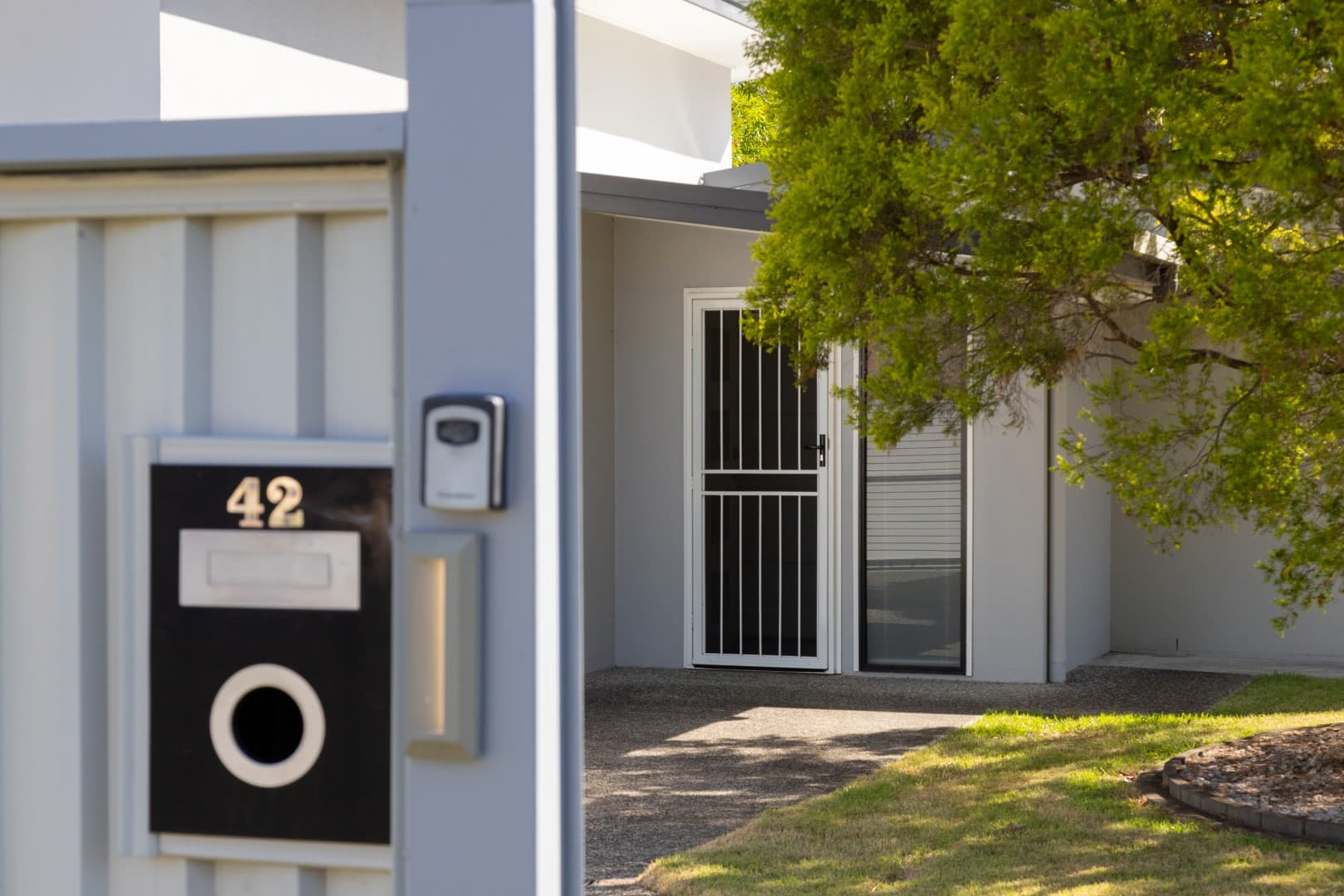 42 Messines Ridge Road, Tarragindi, Tarragindi — photo 1 of 5