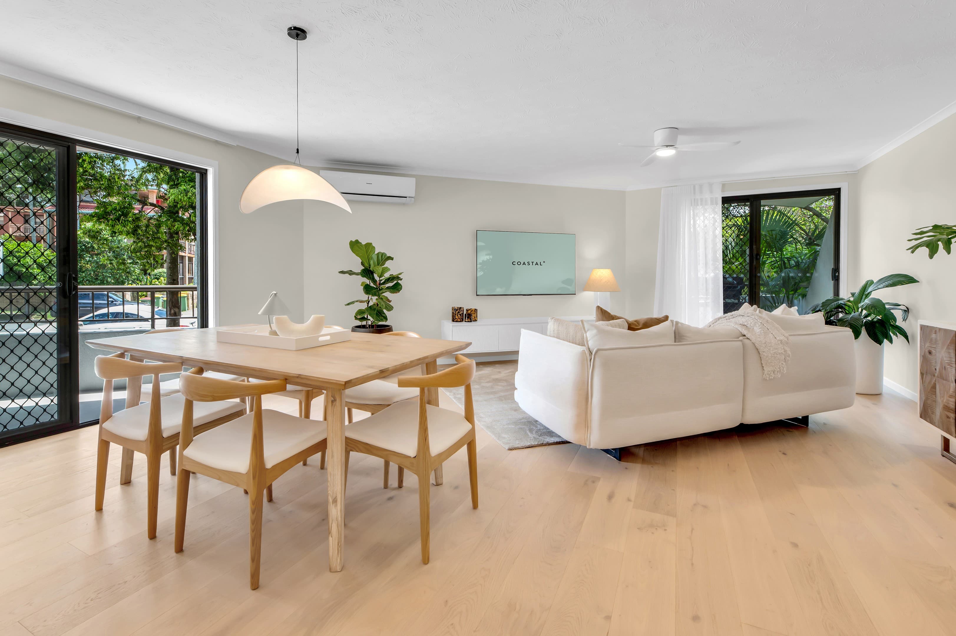 1/22 Second Avenue, Broadbeach, Broadbeach — photo 1 of 5