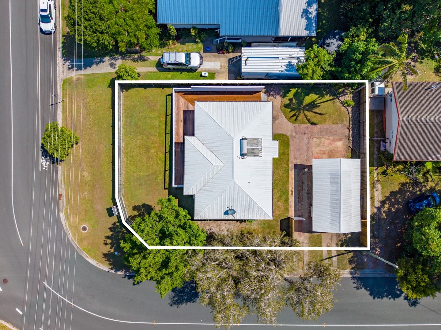 39 Coonowrin Street, Dicky Beach — photo 1 of 5