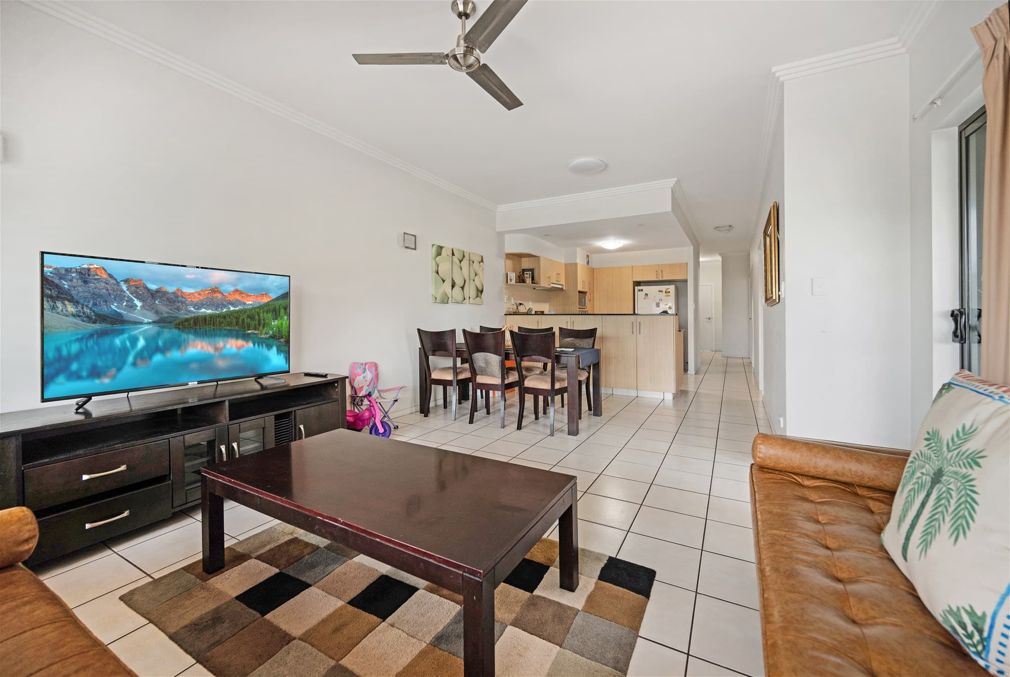 1/58 Glenlyon Street, Gladstone Central — photo 1 of 5