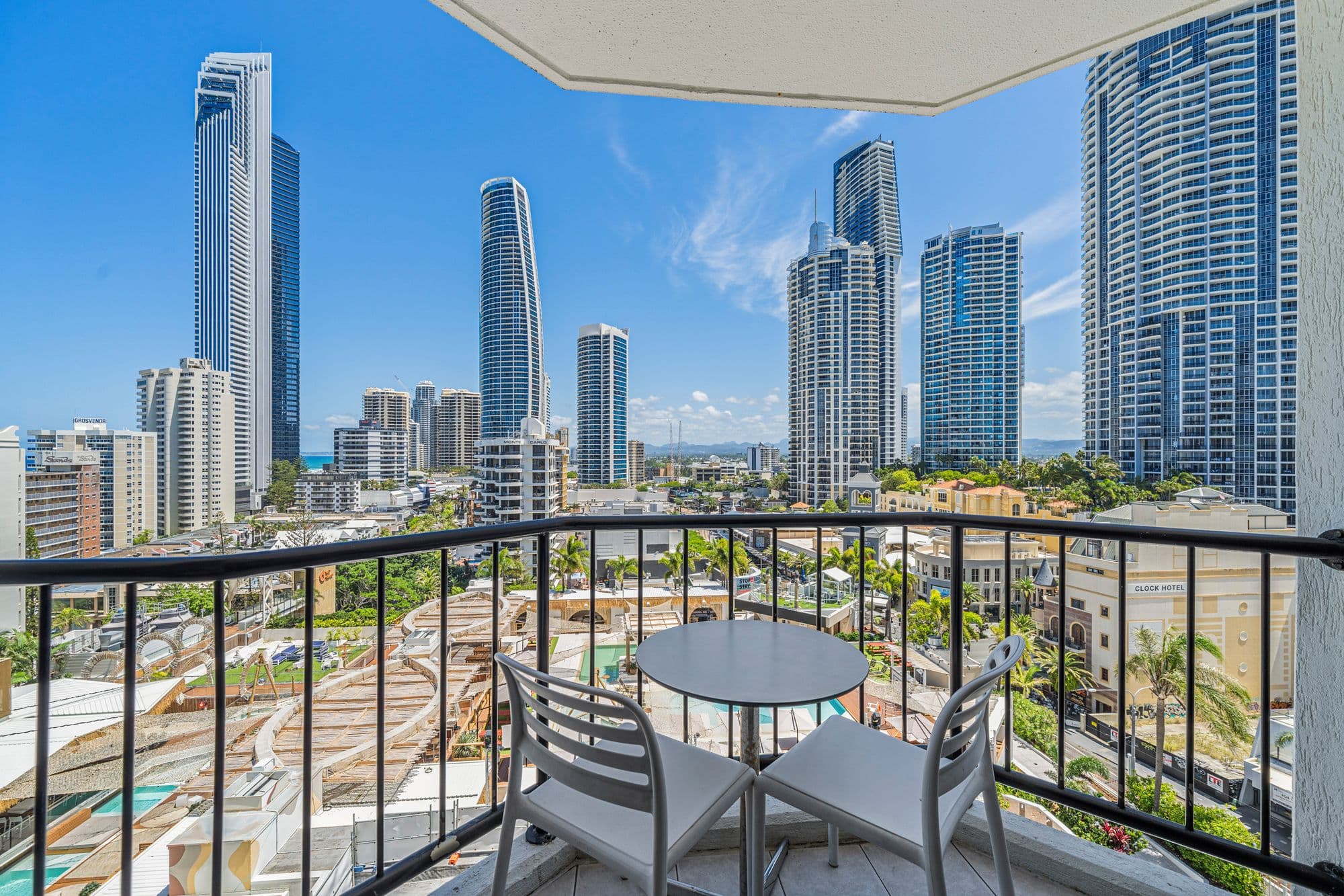 1021/22 View Avenue, Surfers Paradise — photo 1 of 5