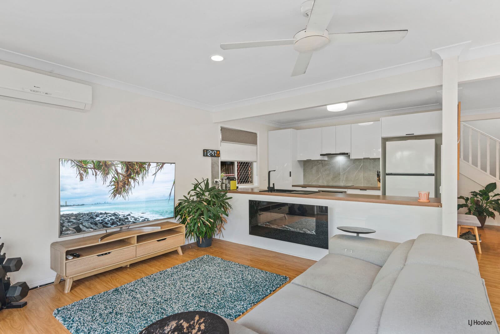 2/28 First Avenue, Palm Beach, Palm Beach sold property photo