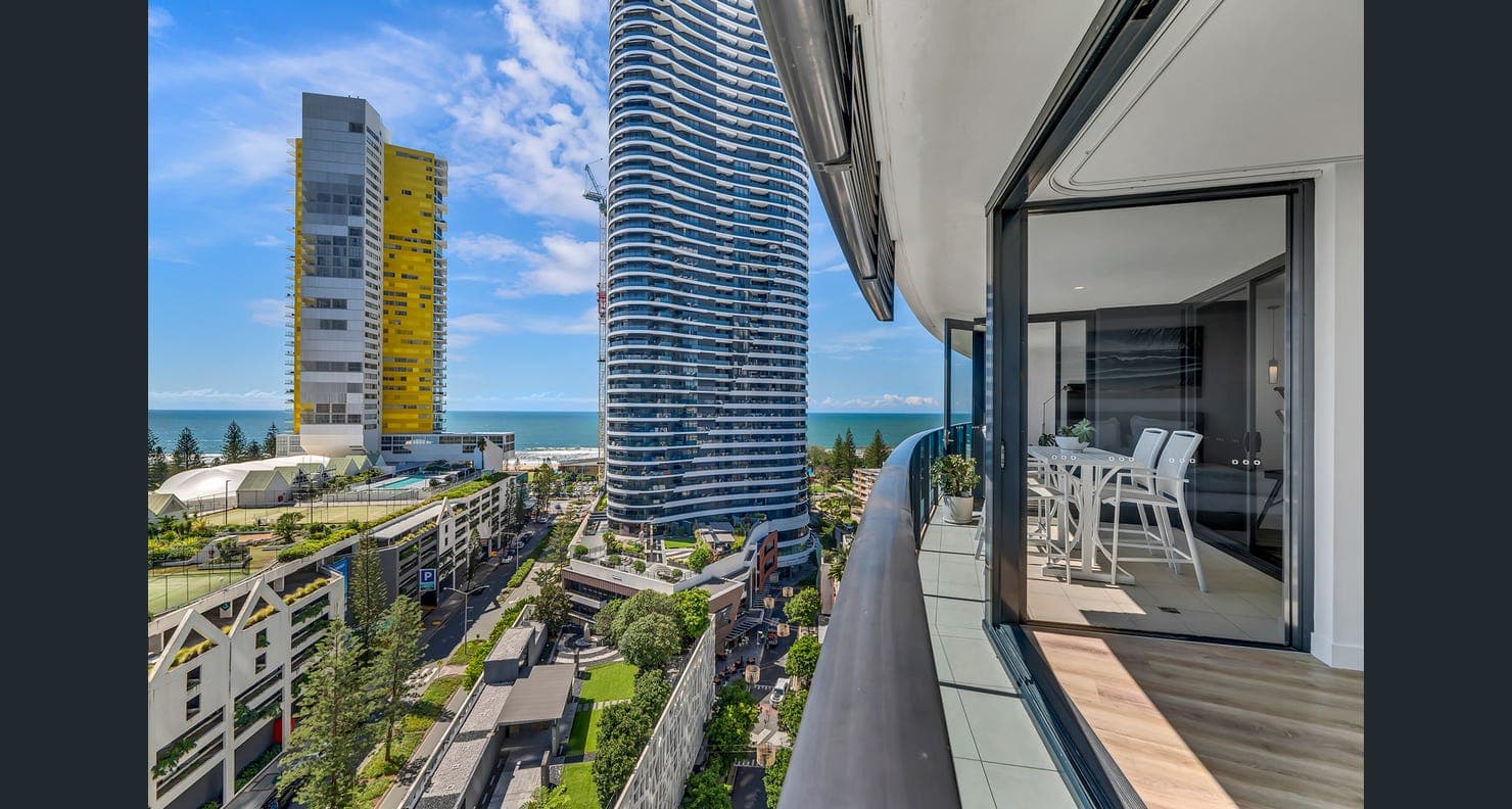 21204/21 Elizabeth Avenue, Broadbeach - Image 1