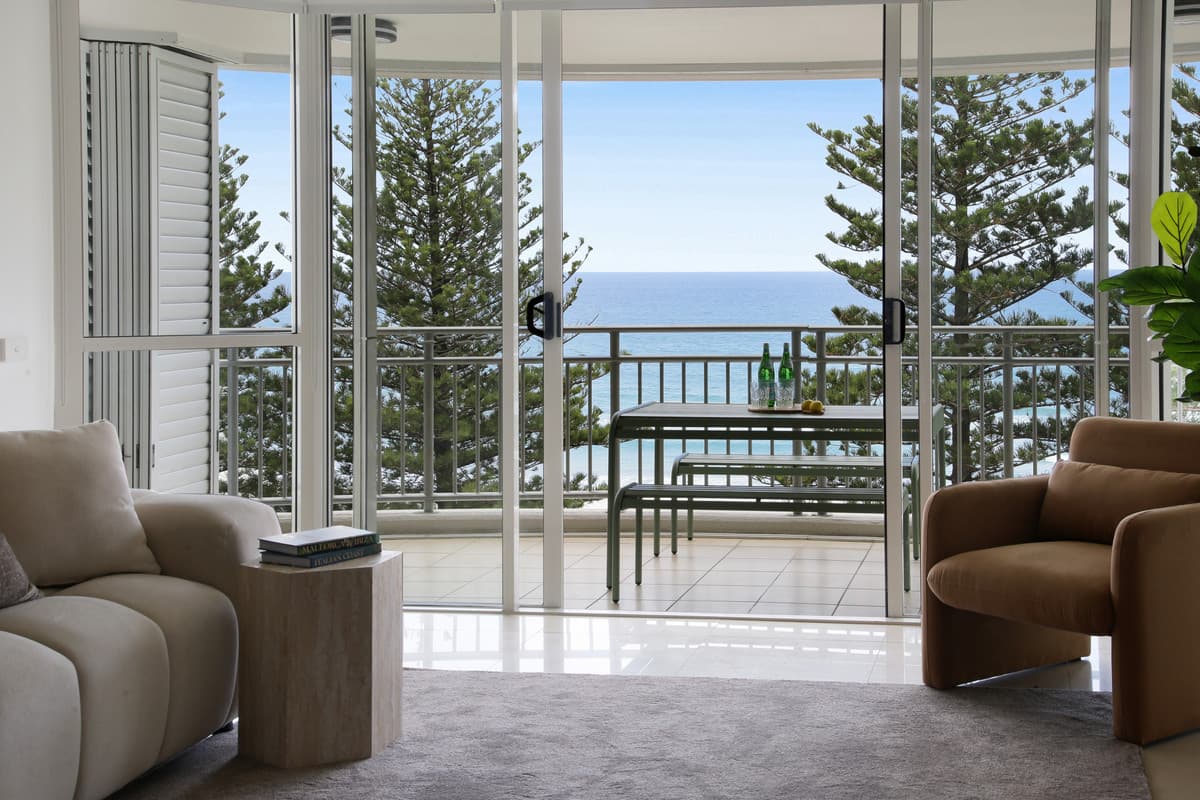 15/186 The Esplanade, Burleigh Heads - Image 1