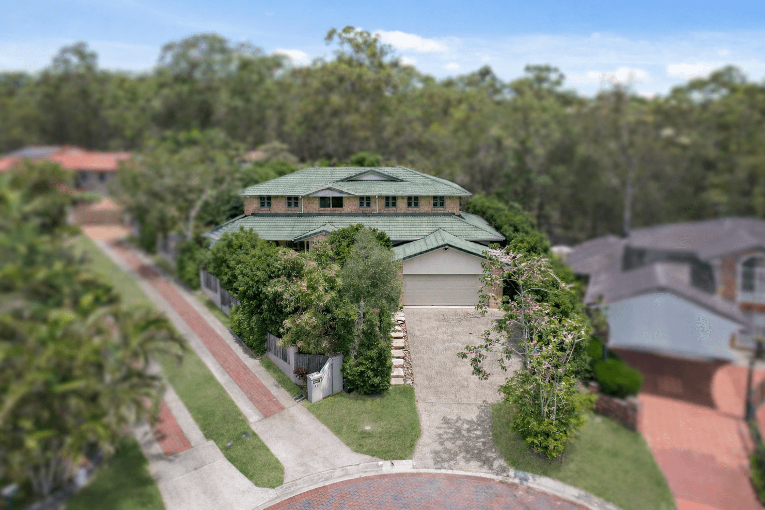 51 Goldberg Place, Bridgeman Downs, Bridgeman Downs — photo 1 of 5