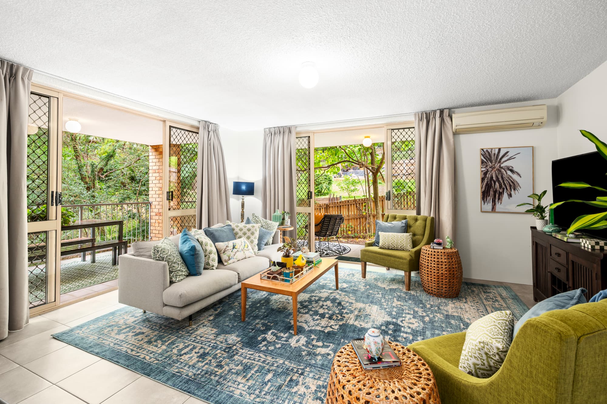 1/298 Swann Road, St Lucia, St Lucia — photo 1 of 5