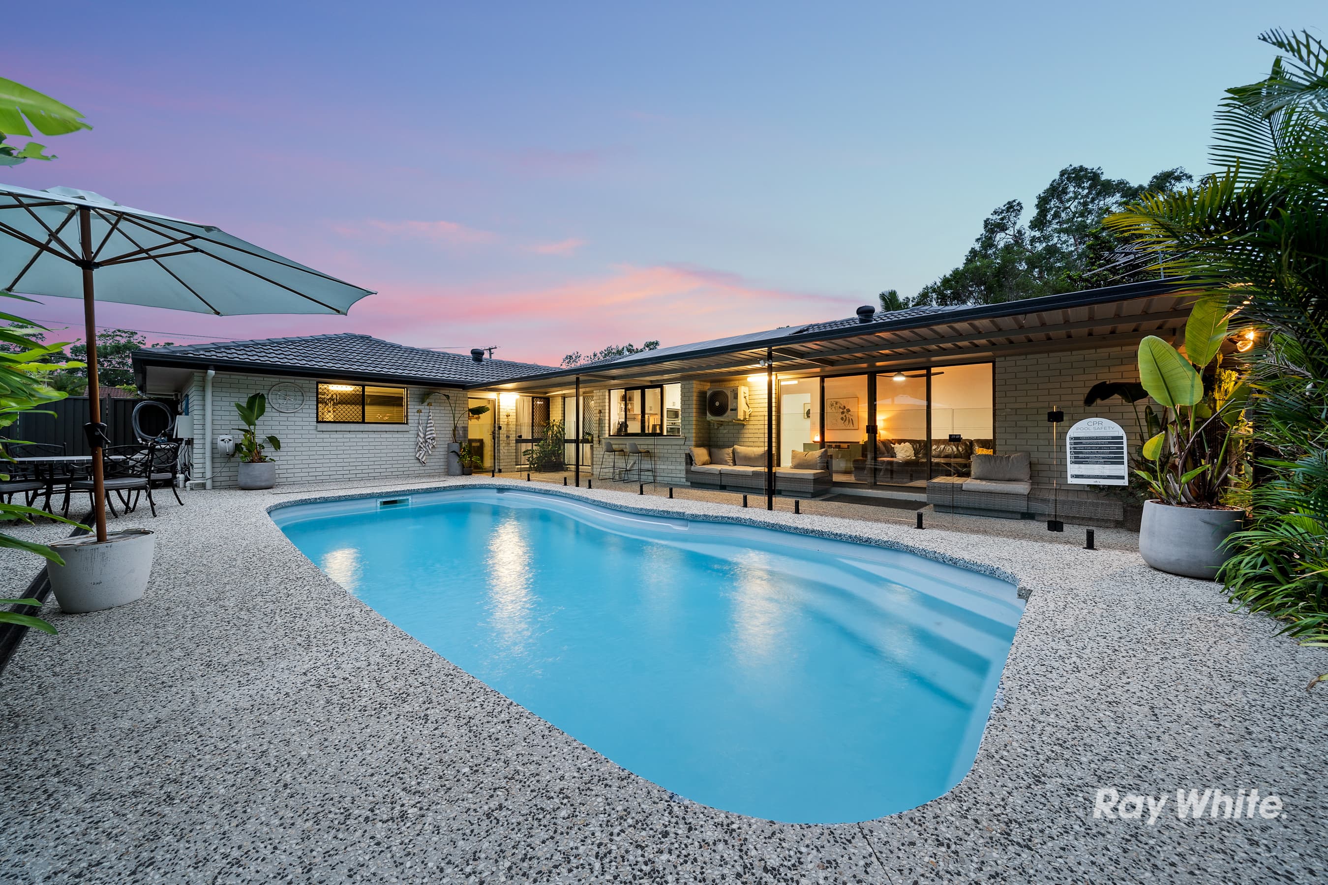 45 Bennett Drive, Regents Park, Regents Park — photo 1 of 5