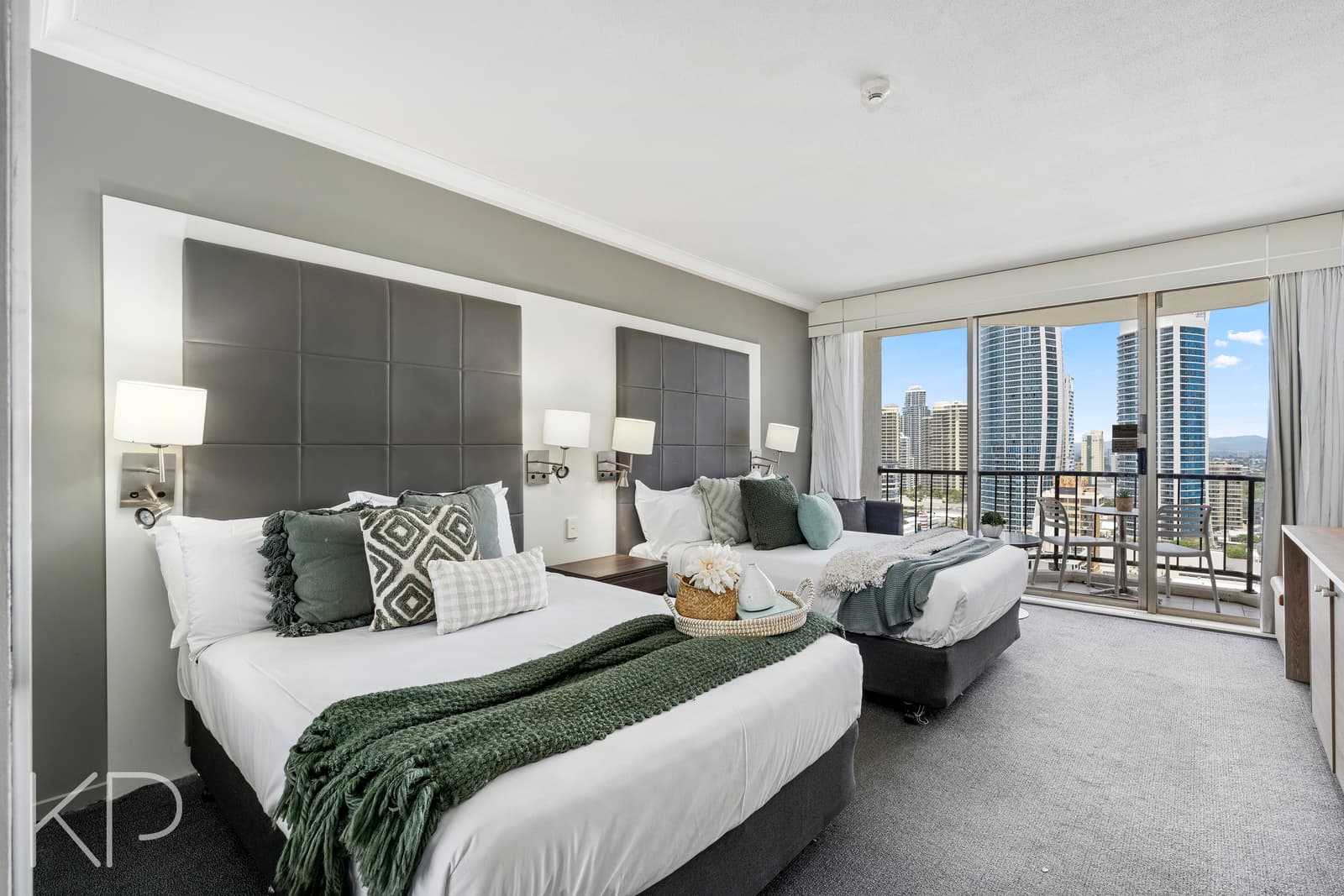 1706/22 View Avenue, Surfers Paradise, Surfers Paradise — photo 1 of 5