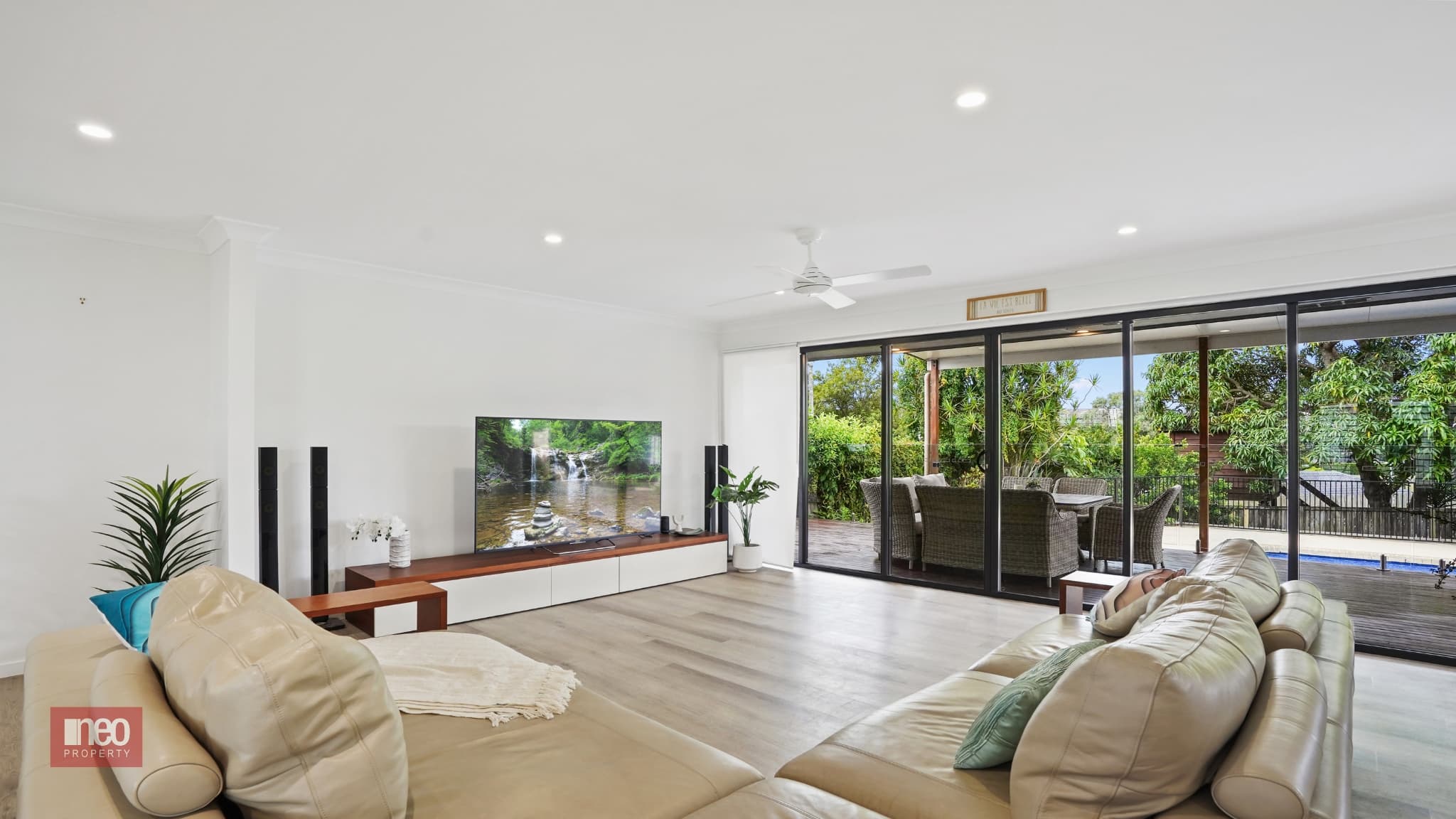 17 Tomanbil Terrace, Ashmore - Image 1