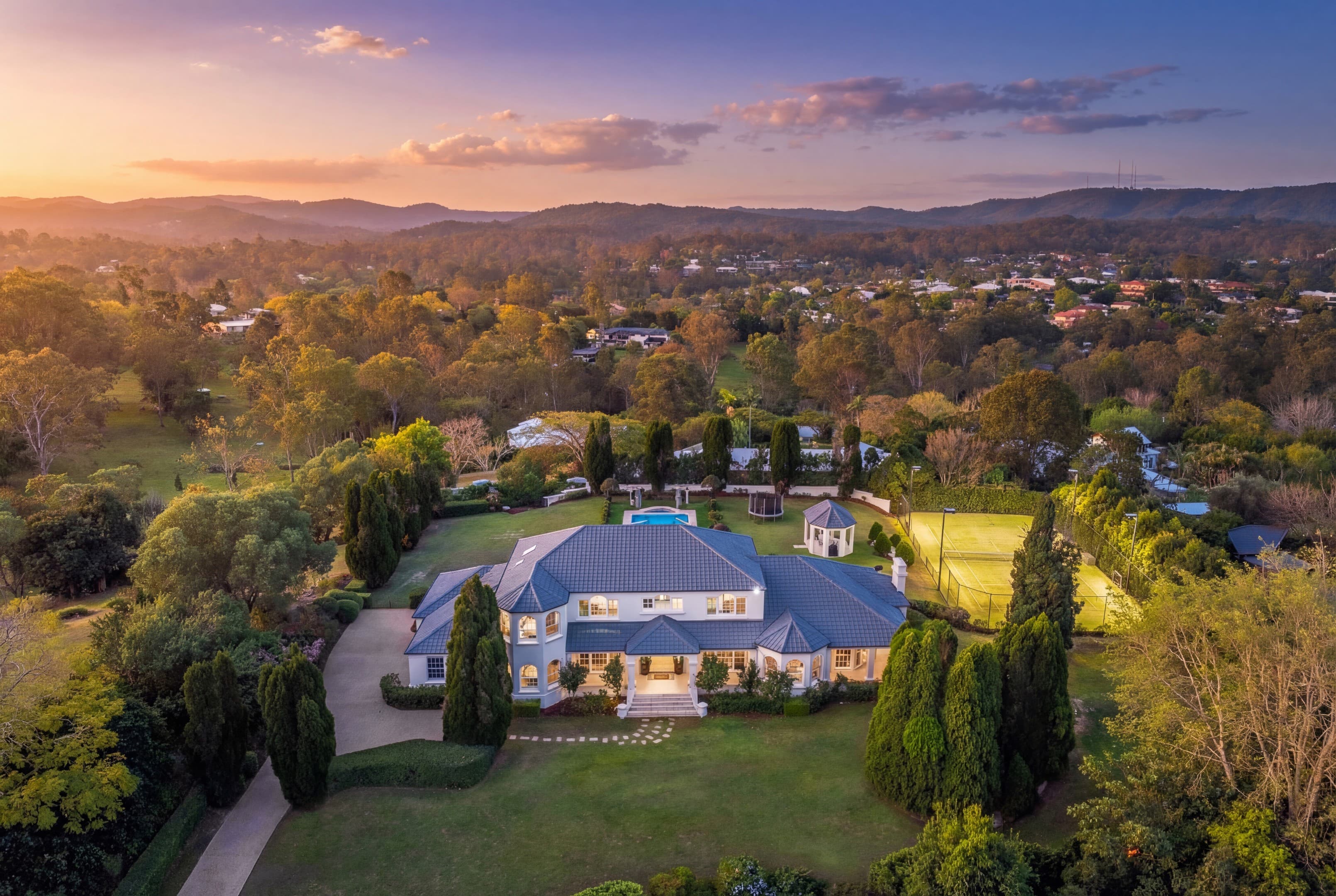 17 Leatherwood Place, Brookfield - Image 1