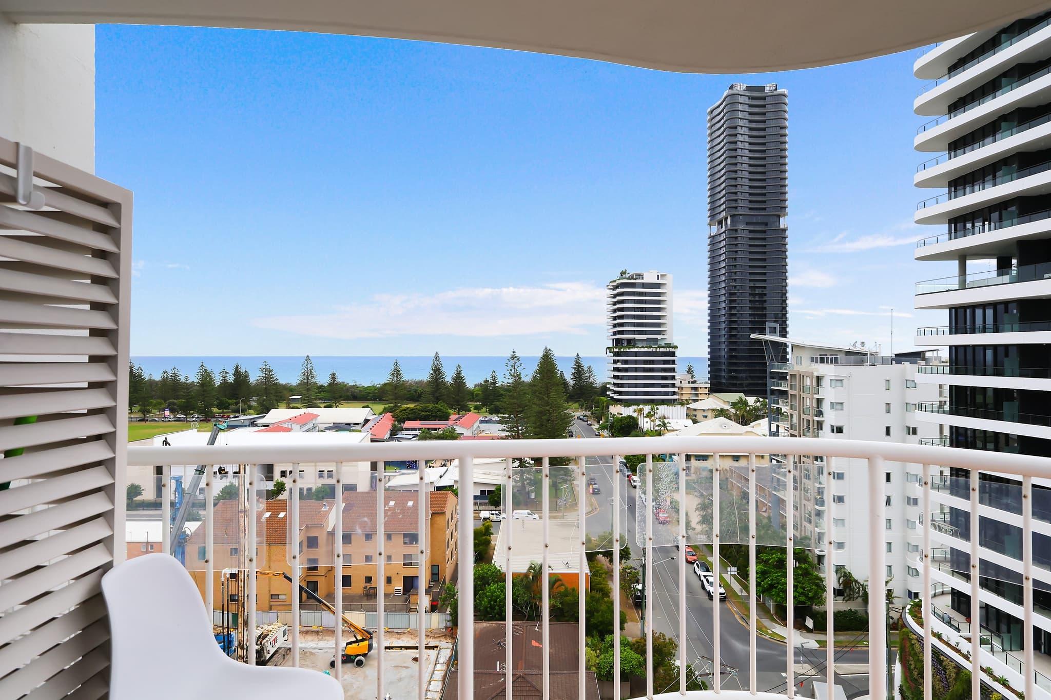 1115/2633 Gold Coast Highway, Broadbeach, Broadbeach — photo 1 of 5