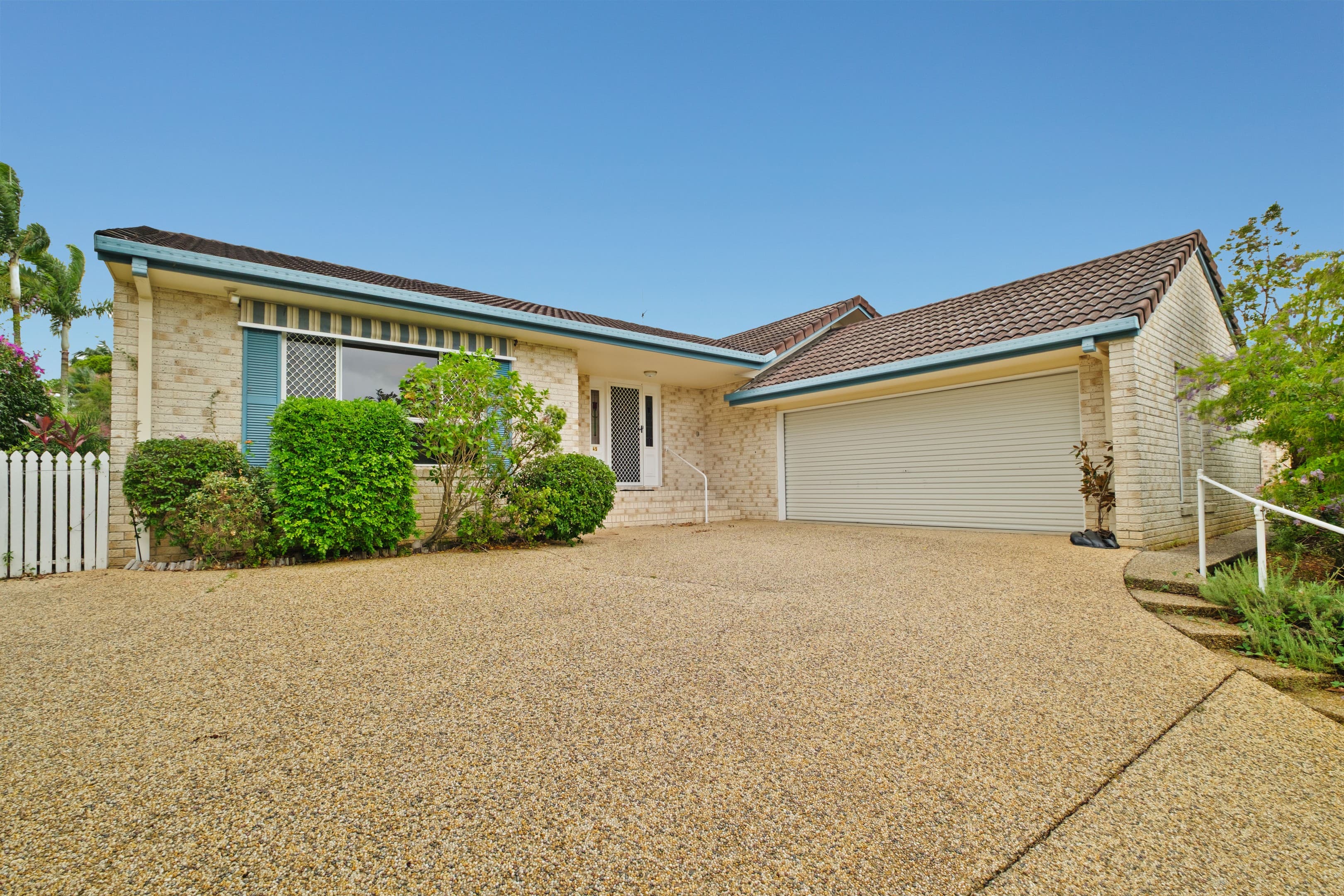 45 Lakeshore Avenue, Buderim, Buderim — photo 1 of 5