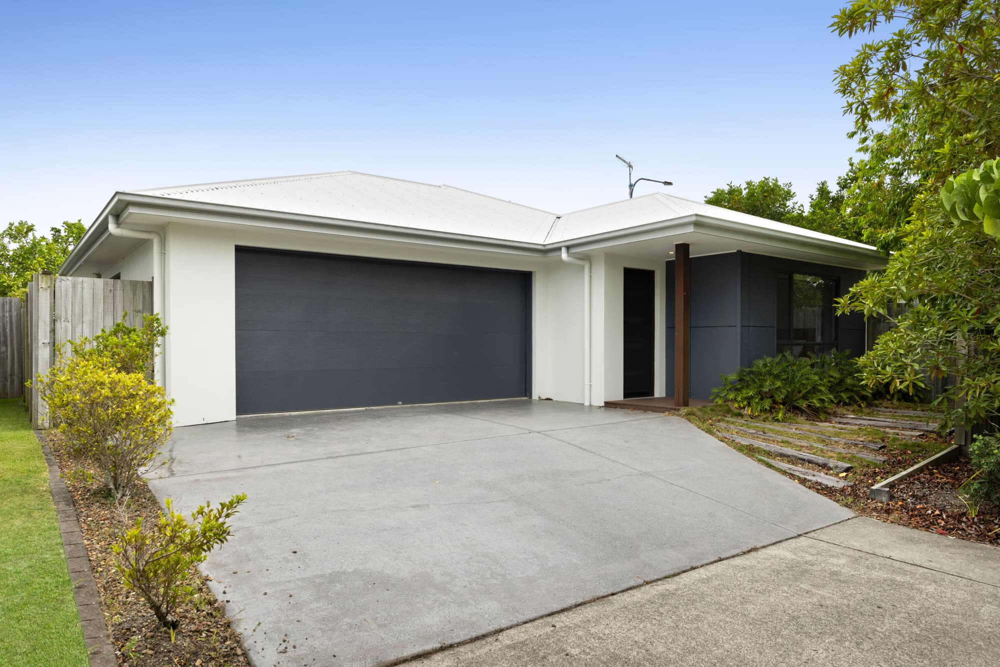 1 Solace Street, Birtinya, Birtinya — photo 1 of 5