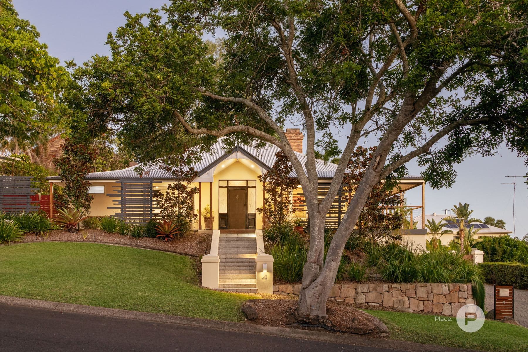 4 Stoneybrook Street, Kenmore Hills - Image 1