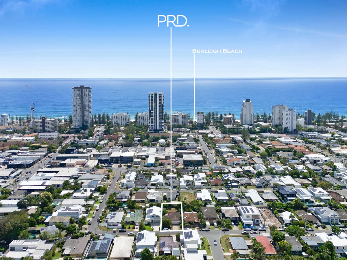 16 Warrina Crescent, Burleigh Waters - Image 1