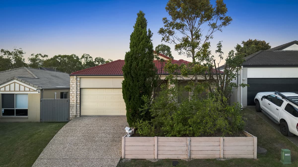 7 Jasmine Street, Wakerley, Wakerley — photo 1 of 5