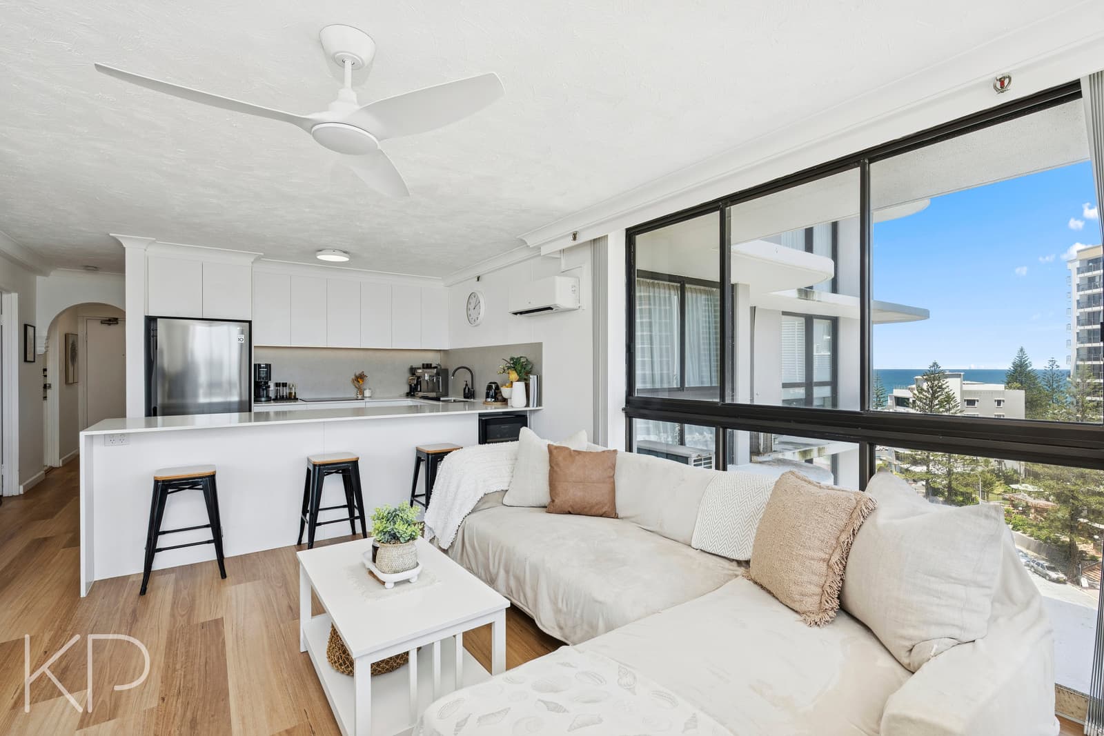 1009/18 Hanlan Street, Surfers Paradise - Image 1