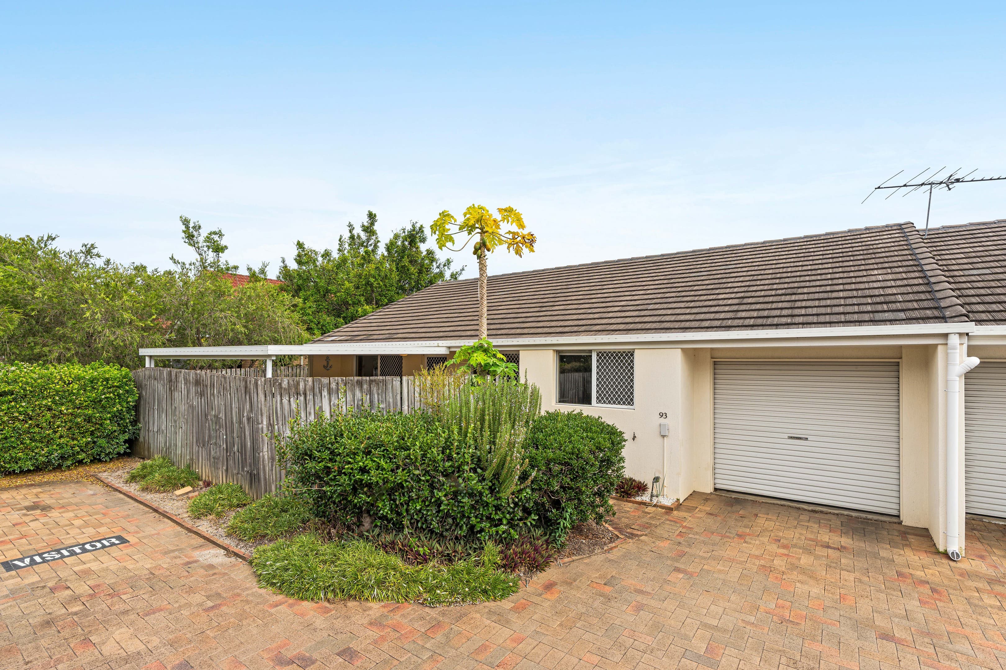 93/14 Kensington Place, Birkdale - Image 1