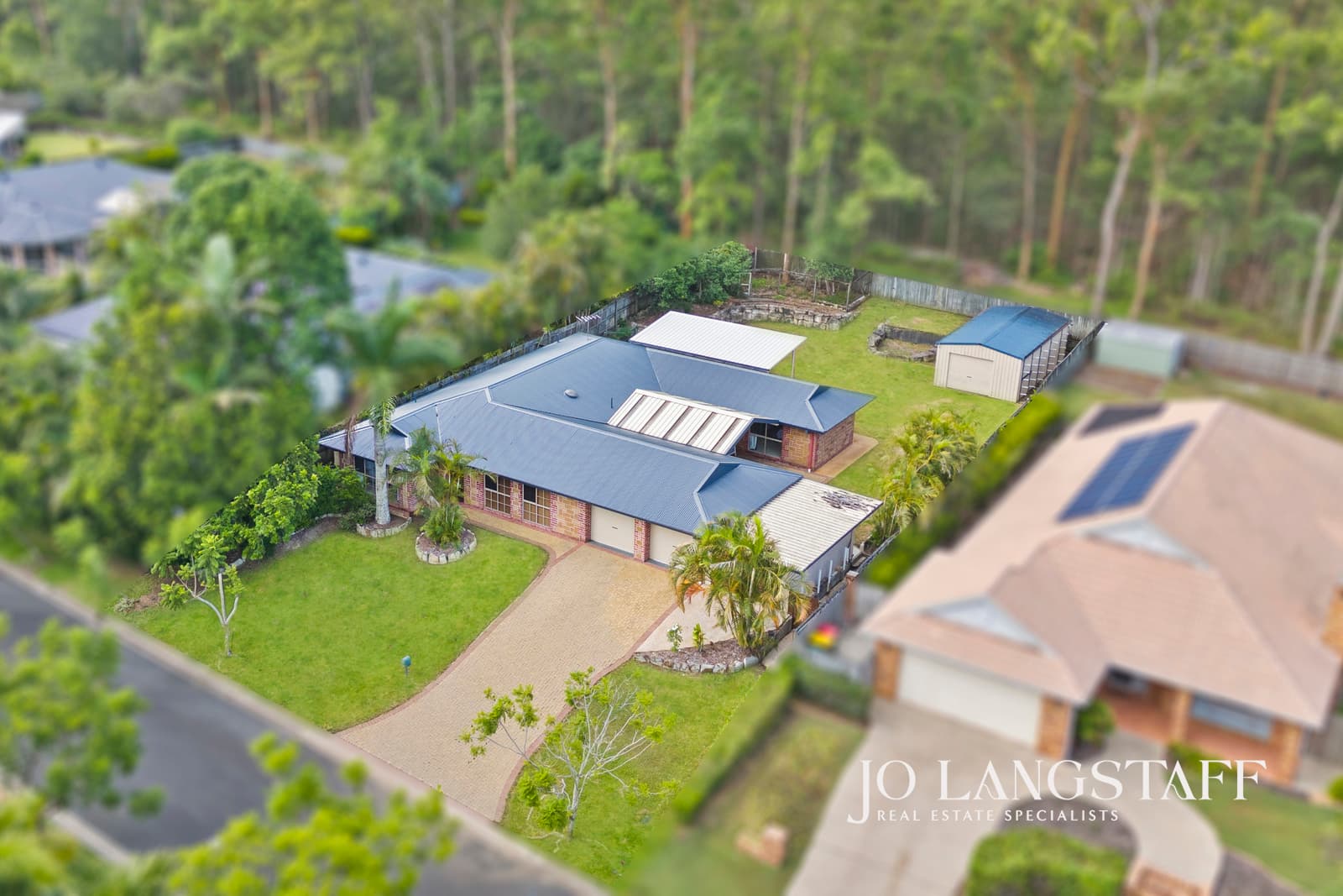 31 Makepeace Place, Bellbowrie, Bellbowrie — photo 1 of 5