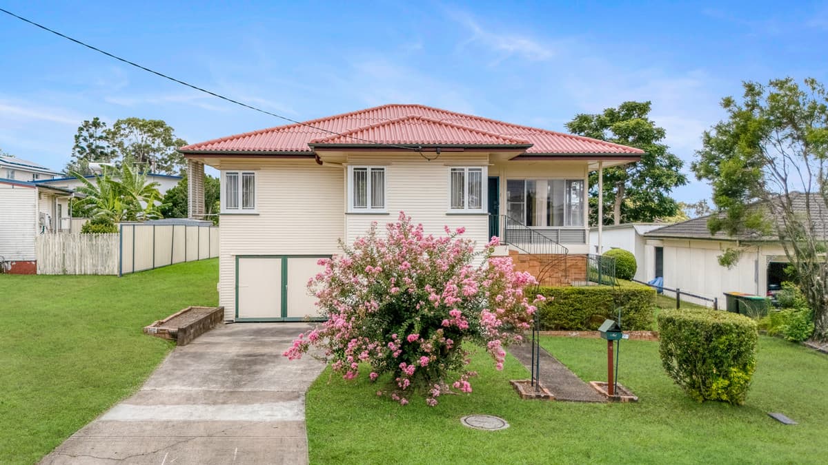 15 Decker Street, Chermside West, Chermside West — photo 1 of 5