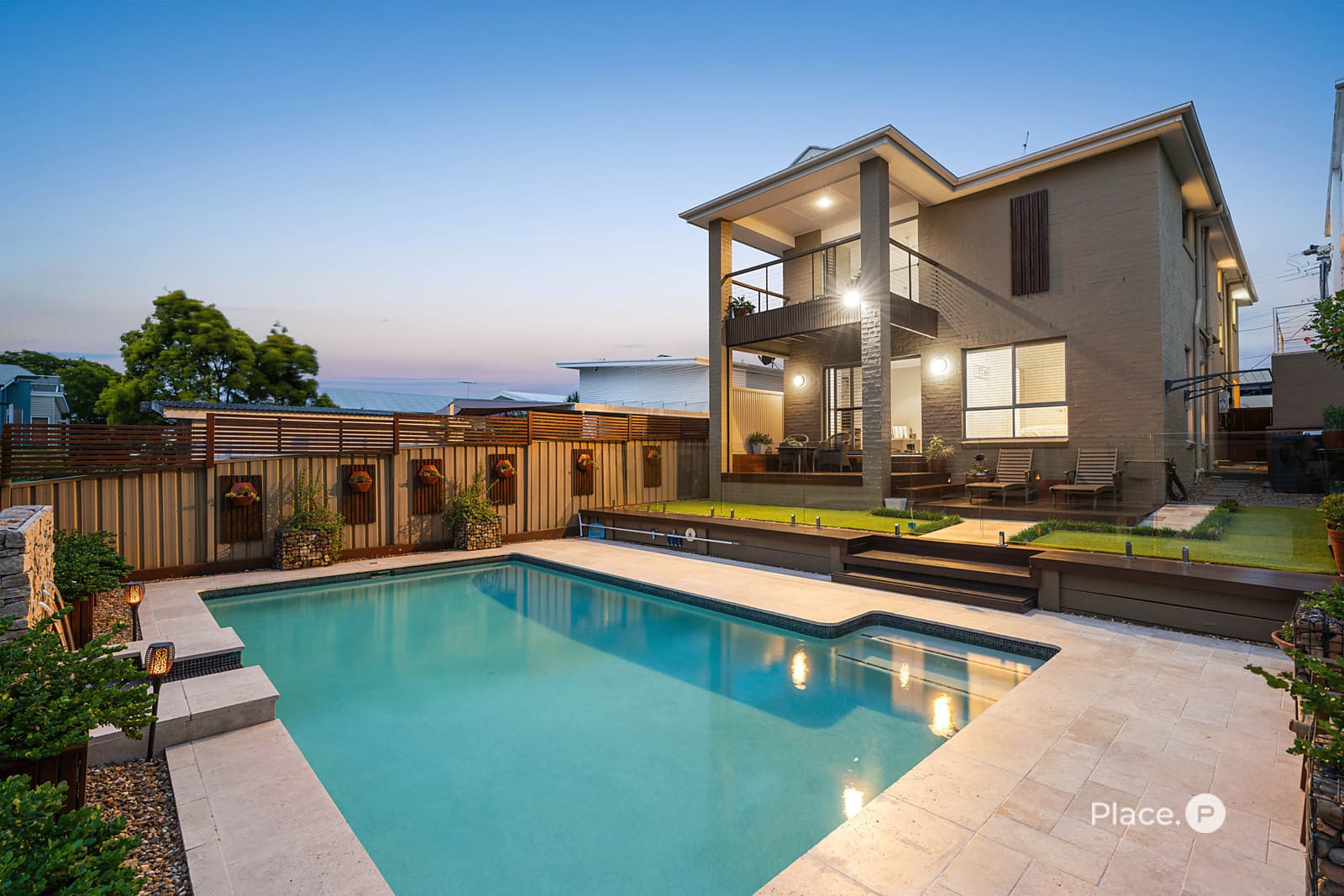 25 Arnold Street, Manly, Manly — photo 1 of 5