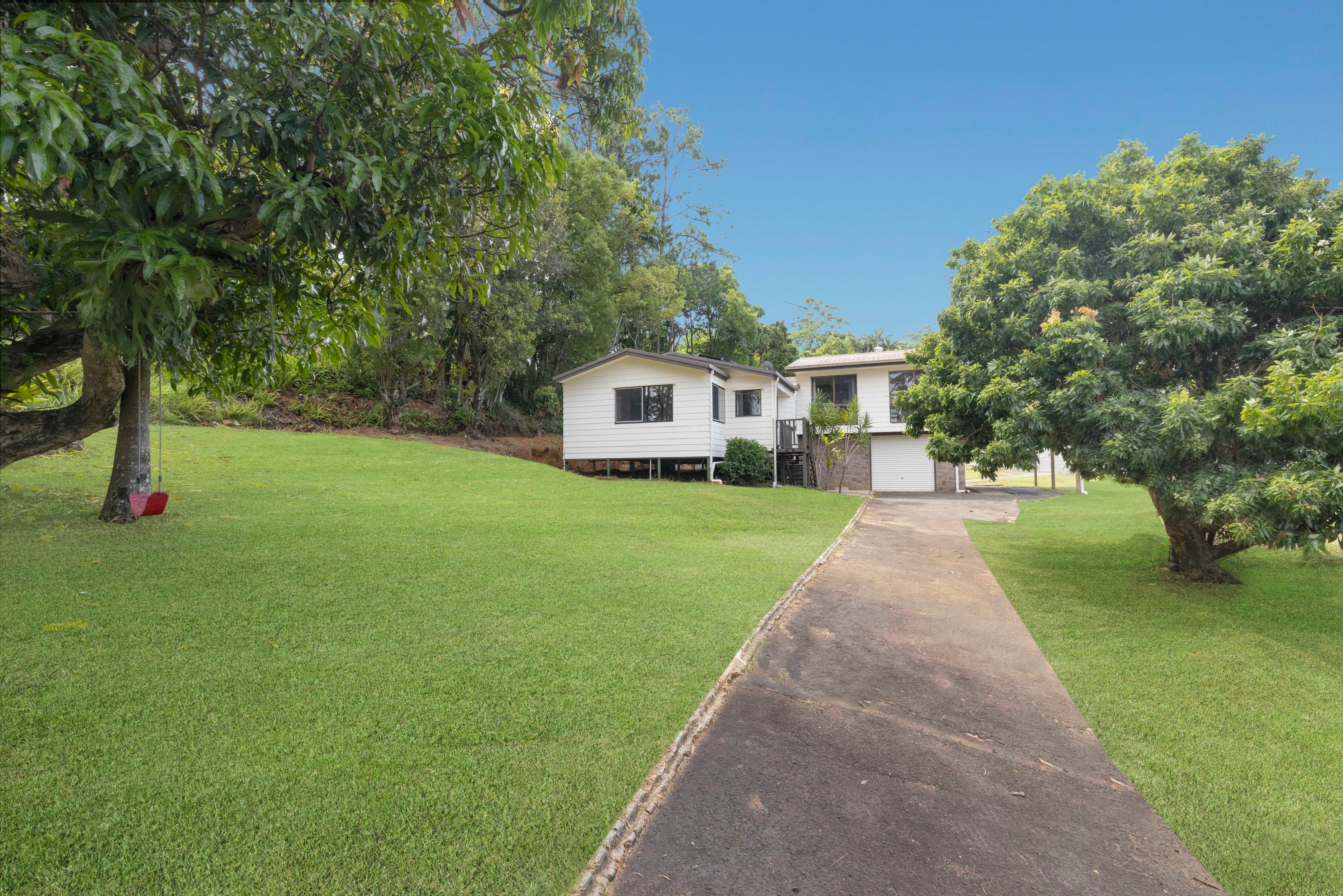 4 School Road, Bli Bli, Bli Bli — photo 1 of 5