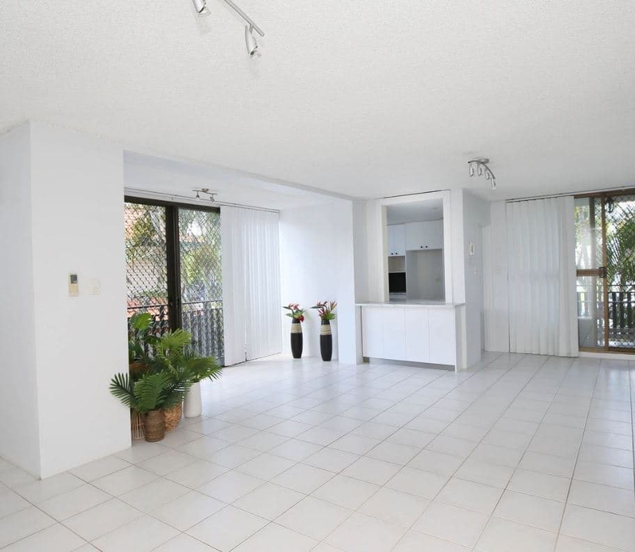 2/52 London Road, Clayfield, Clayfield — photo 1 of 5