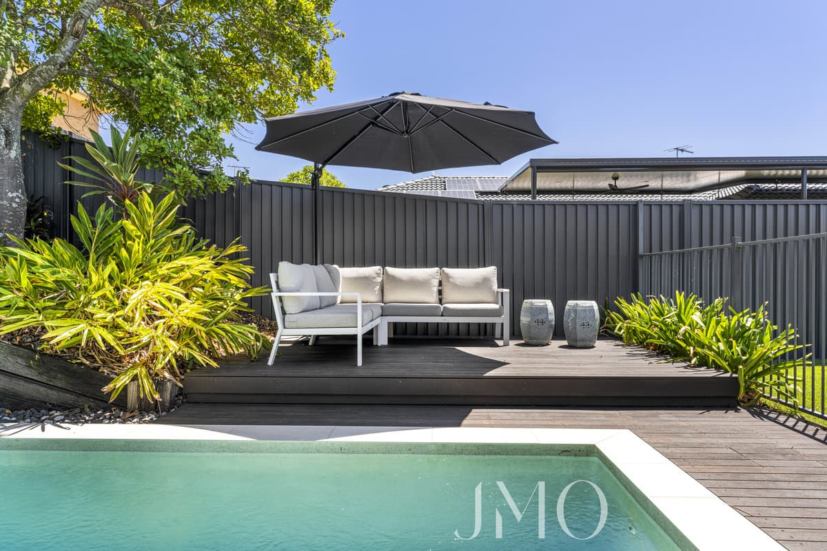 11 Bedivere Drive, Ormeau — photo 1 of 5
