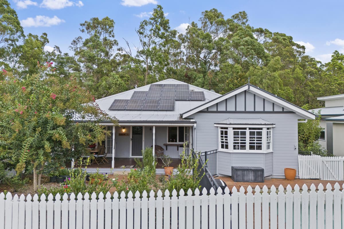 15 Talisman Court, Eatons Hill - Image 1