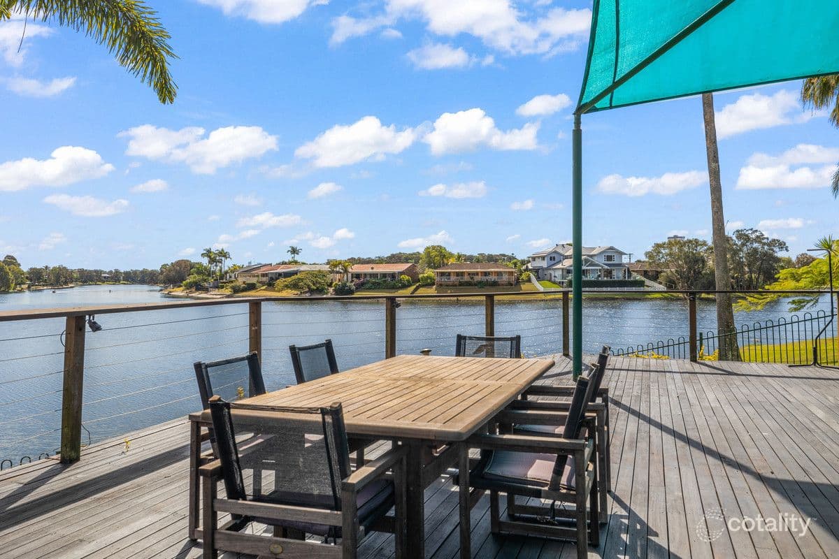 196 Acanthus Avenue, Burleigh Waters - Image 1