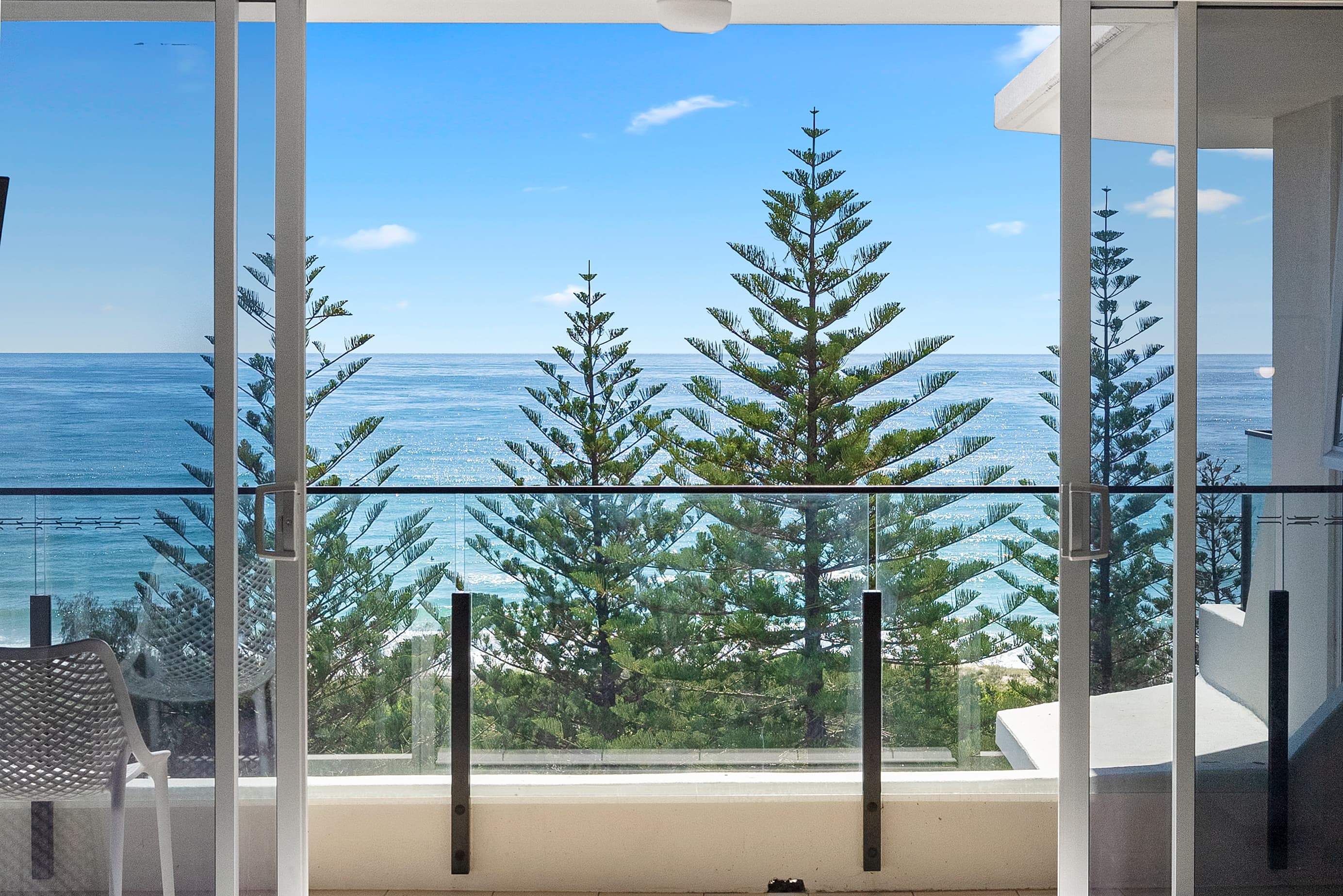 8B/1 Albert Avenue, Broadbeach, Broadbeach — photo 1 of 5