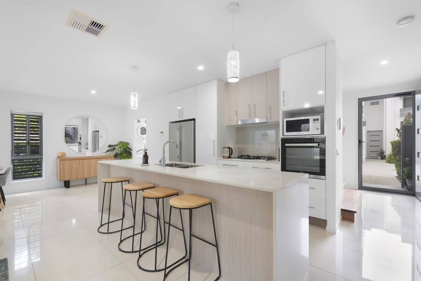14/50 Compass Drive, Biggera Waters, Biggera Waters — photo 1 of 5