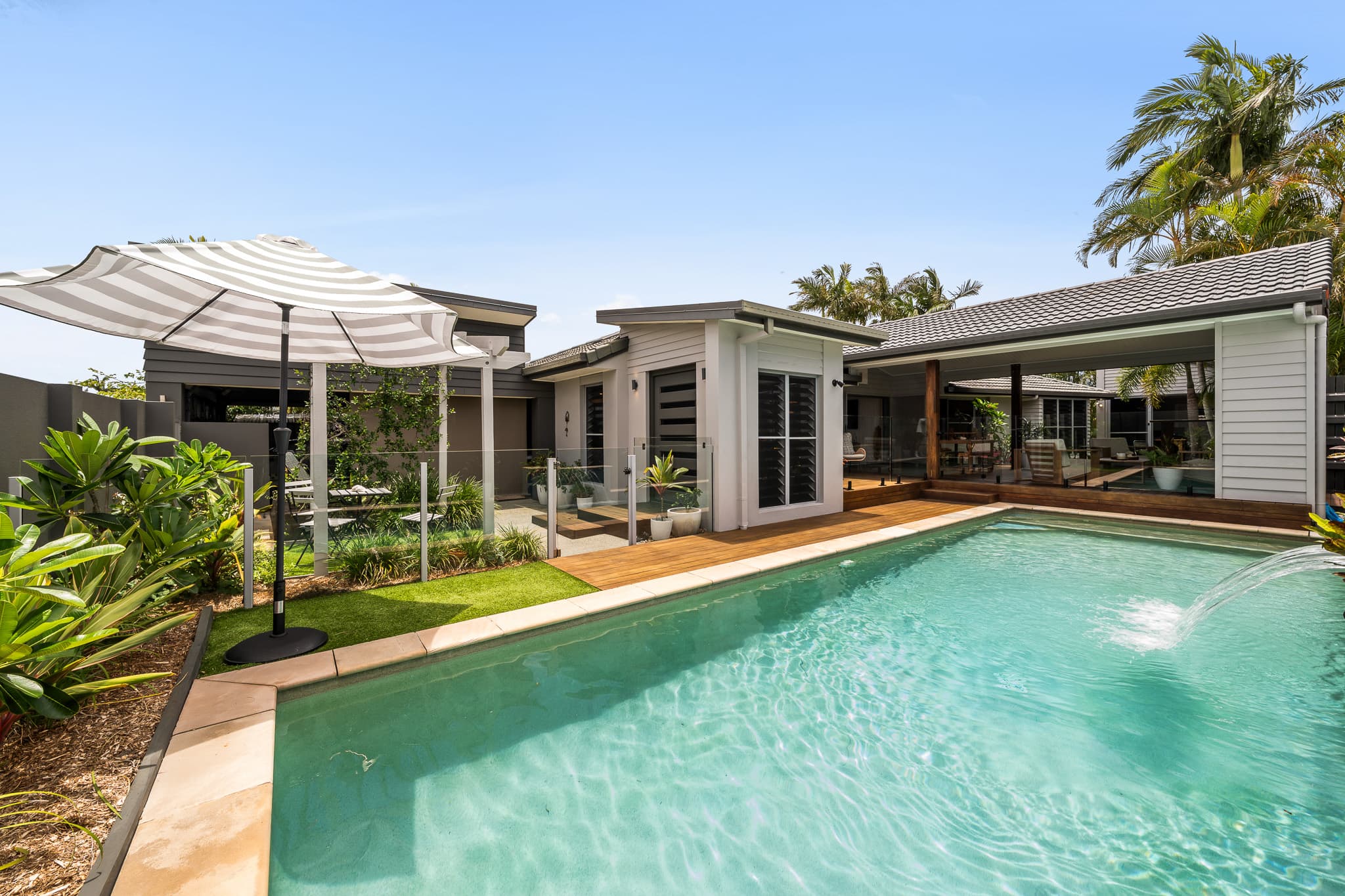 25 Dotterel Drive, Burleigh Waters - Image 1