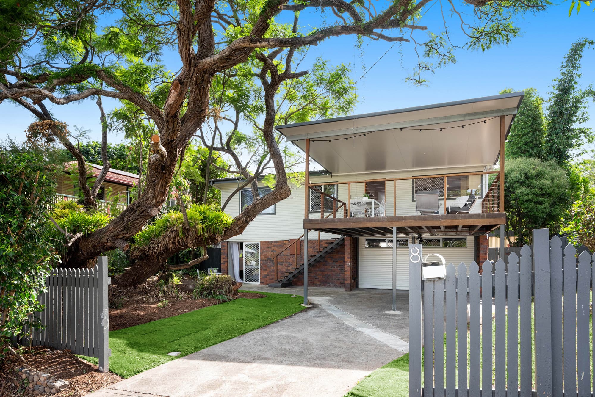 8 Muirlea Street, Oxley, Oxley — photo 1 of 5