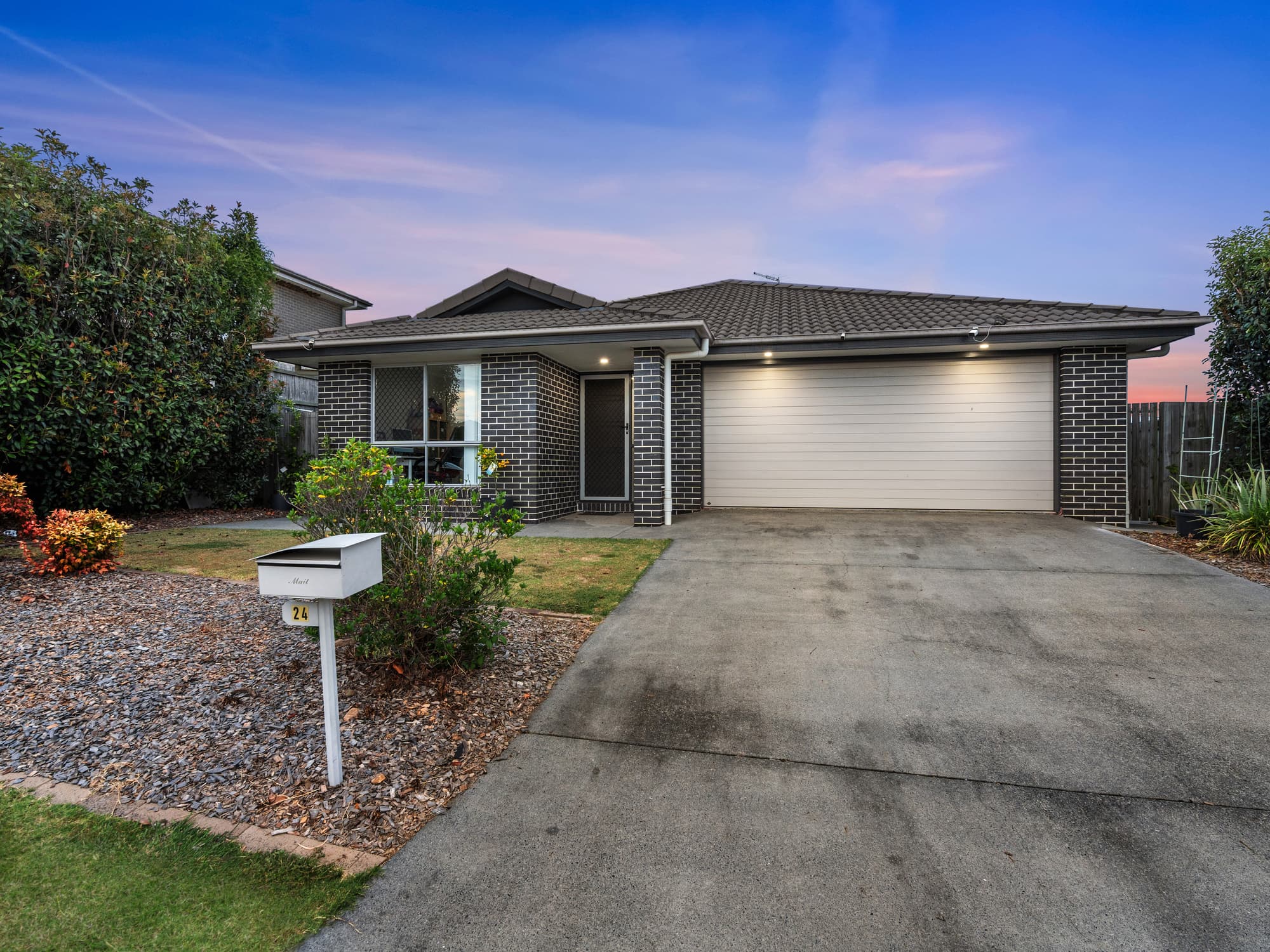 24 Ruben Court, Collingwood Park - Image 1