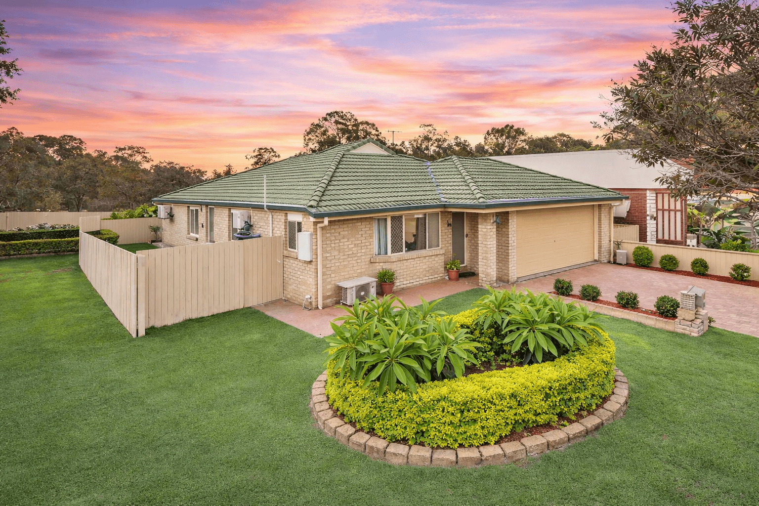 46 Carolina parade, Forest Lake - Image 1