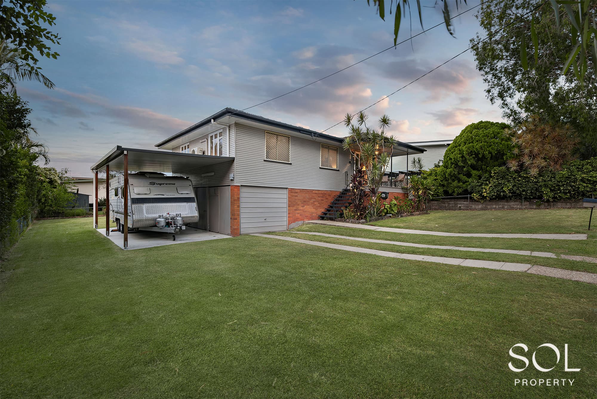 11 Lindale Street, Chermside West, Chermside West — photo 1 of 5