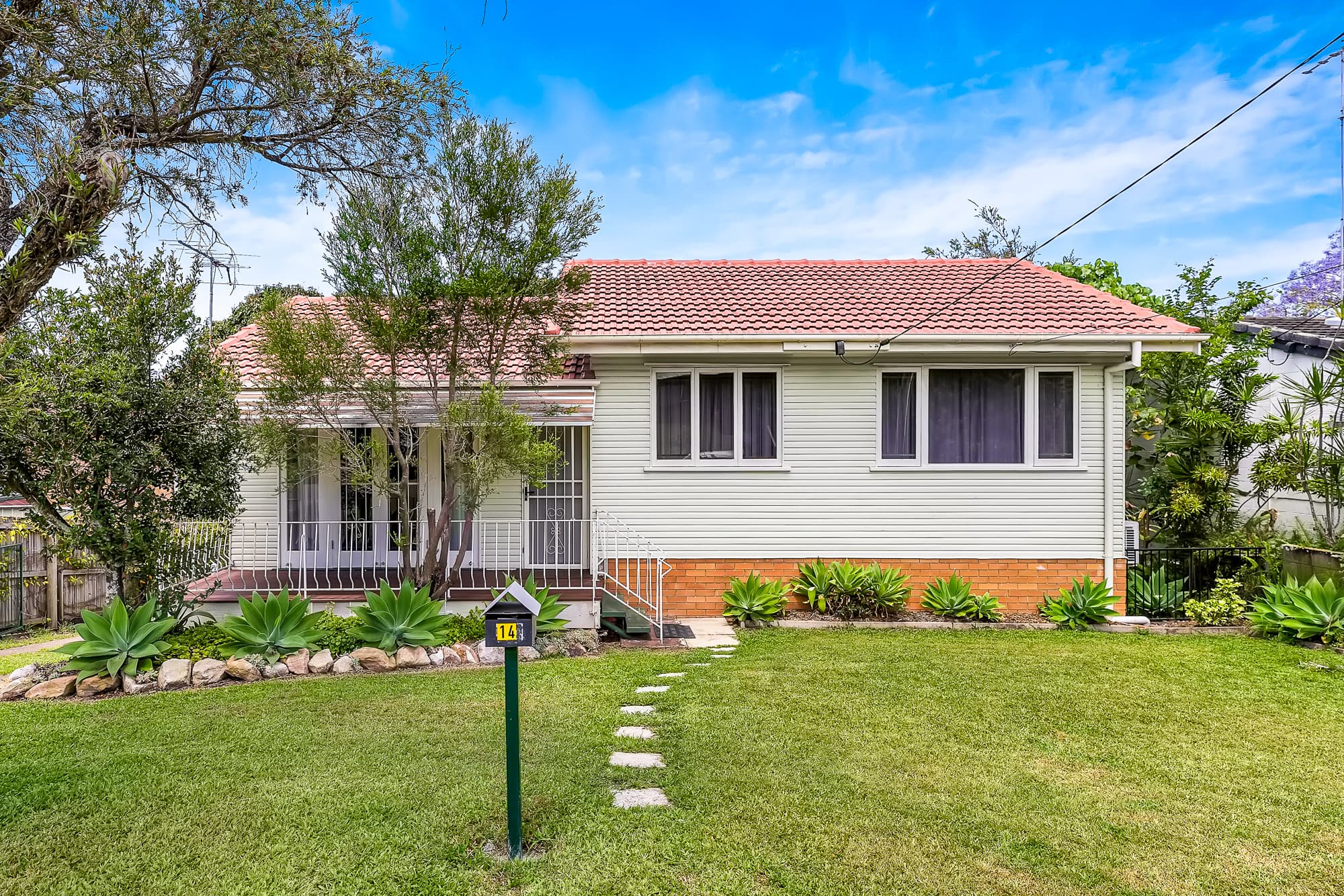 14 Merring Street, Oxley, Oxley — photo 1 of 5