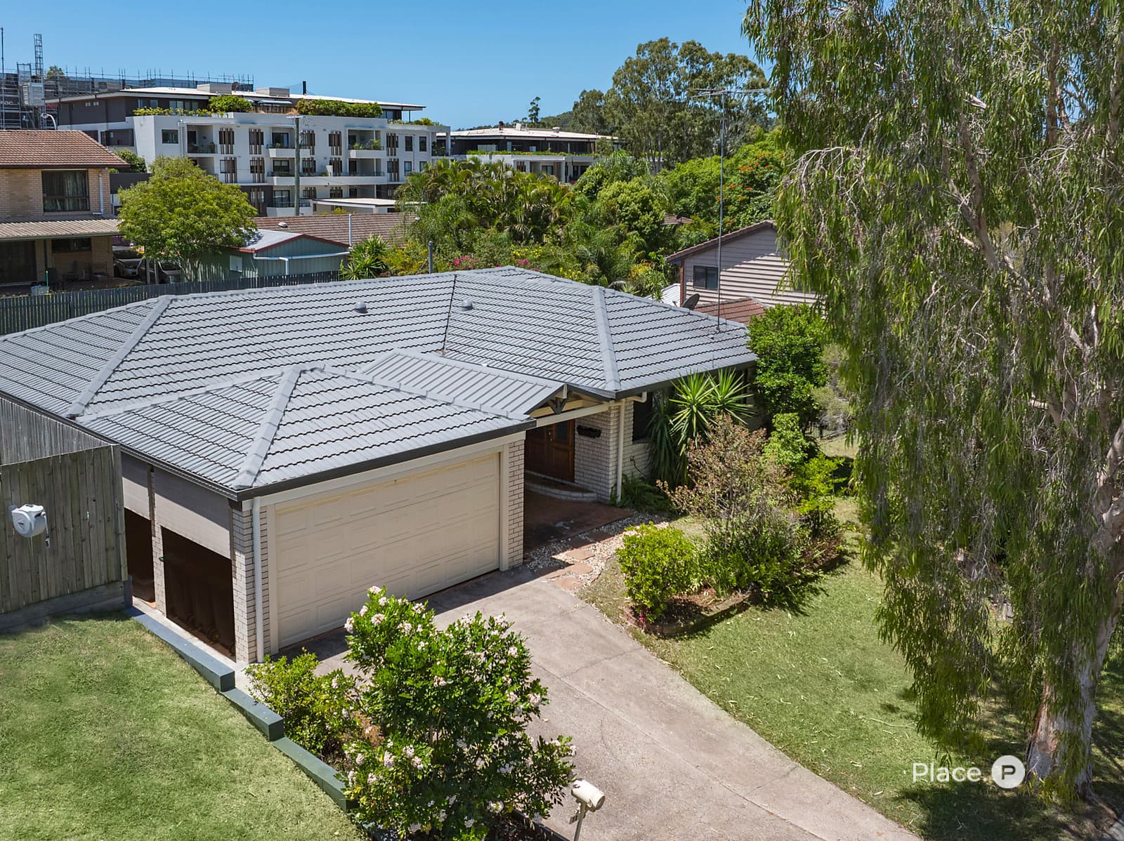 32 Firthshire Street, Mansfield — photo 1 of 5