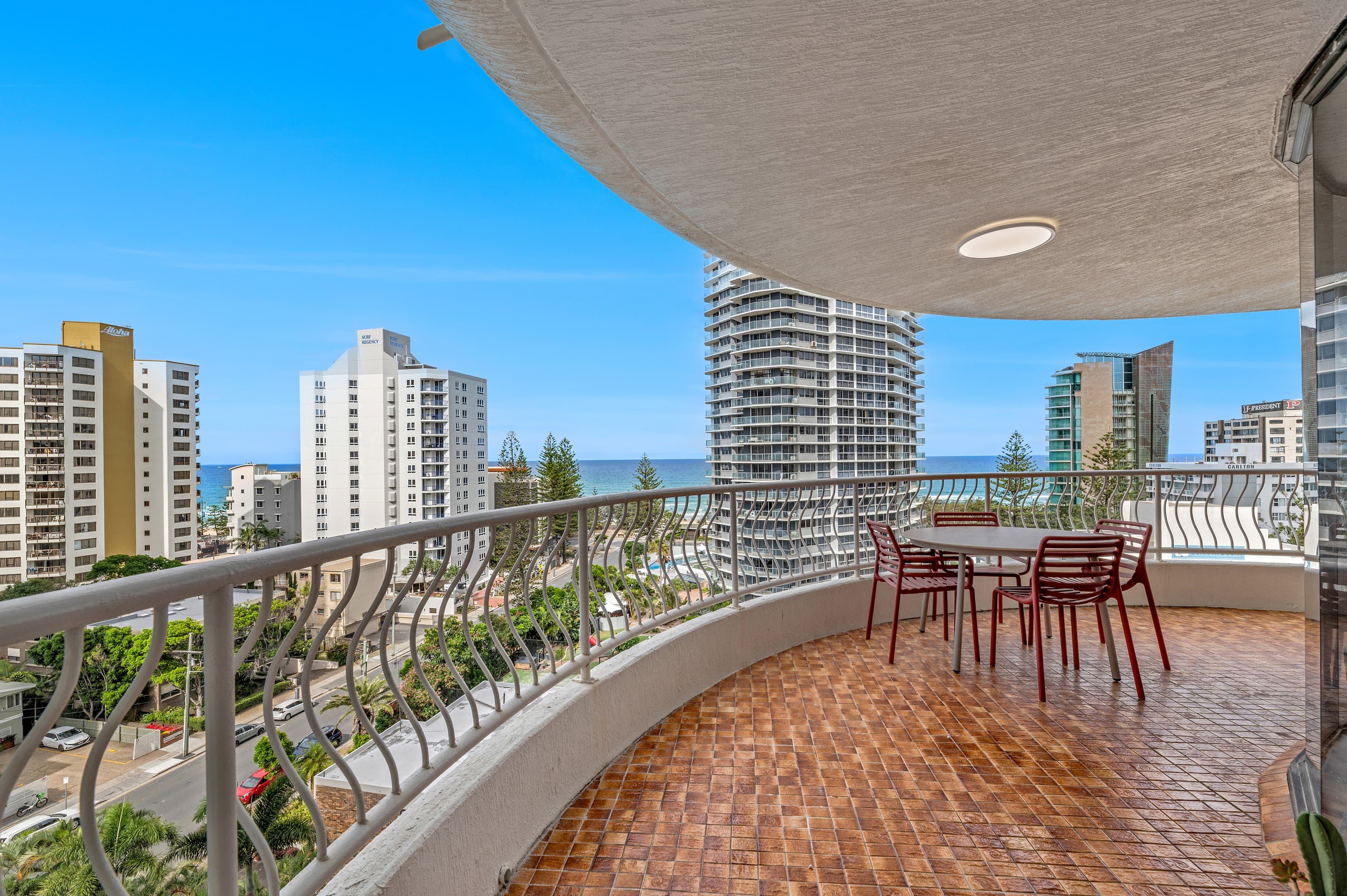 9C/30 Laycock Street, Surfers Paradise — photo 1 of 5