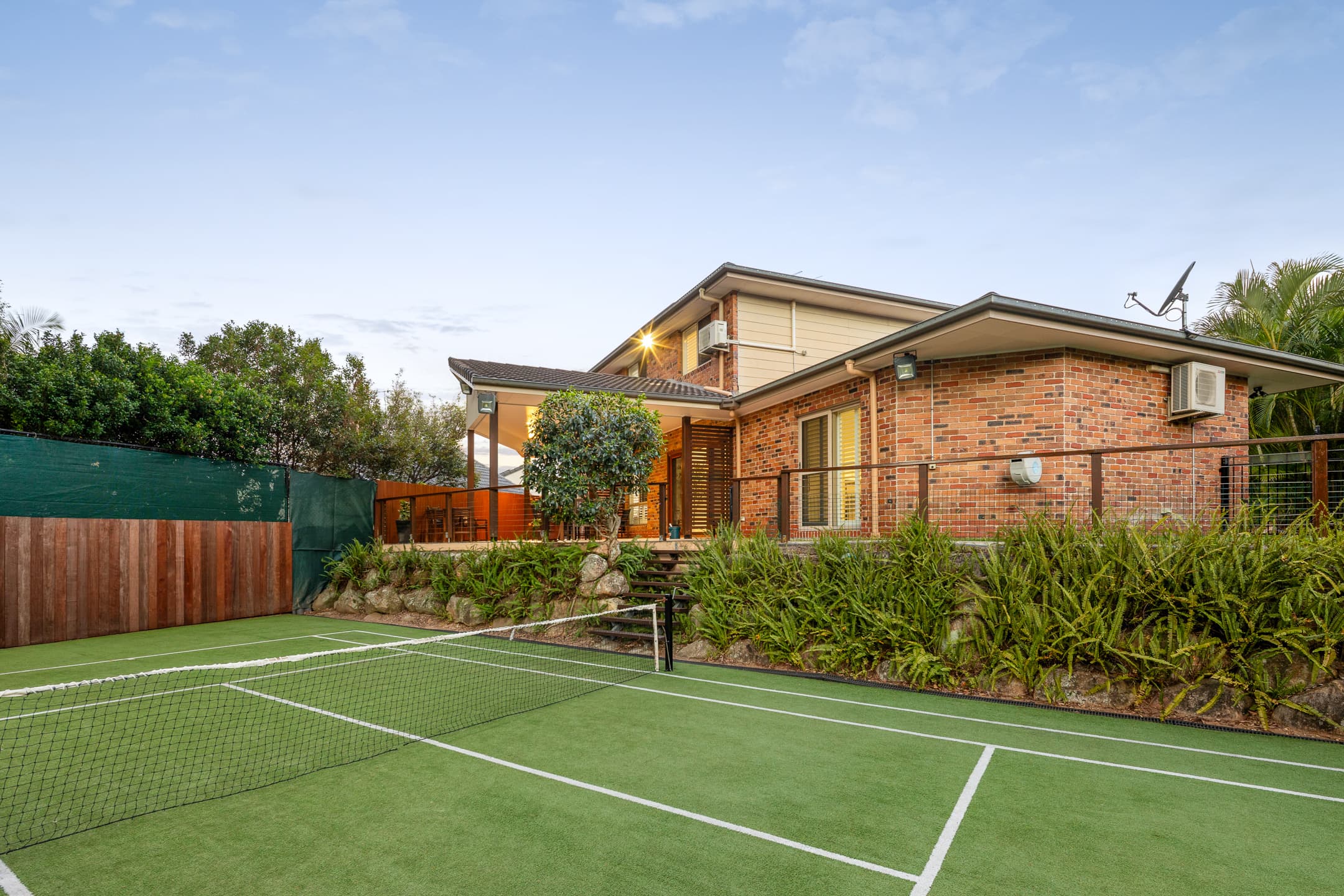 21 Turubul Crescent, Carindale, Carindale — photo 1 of 6