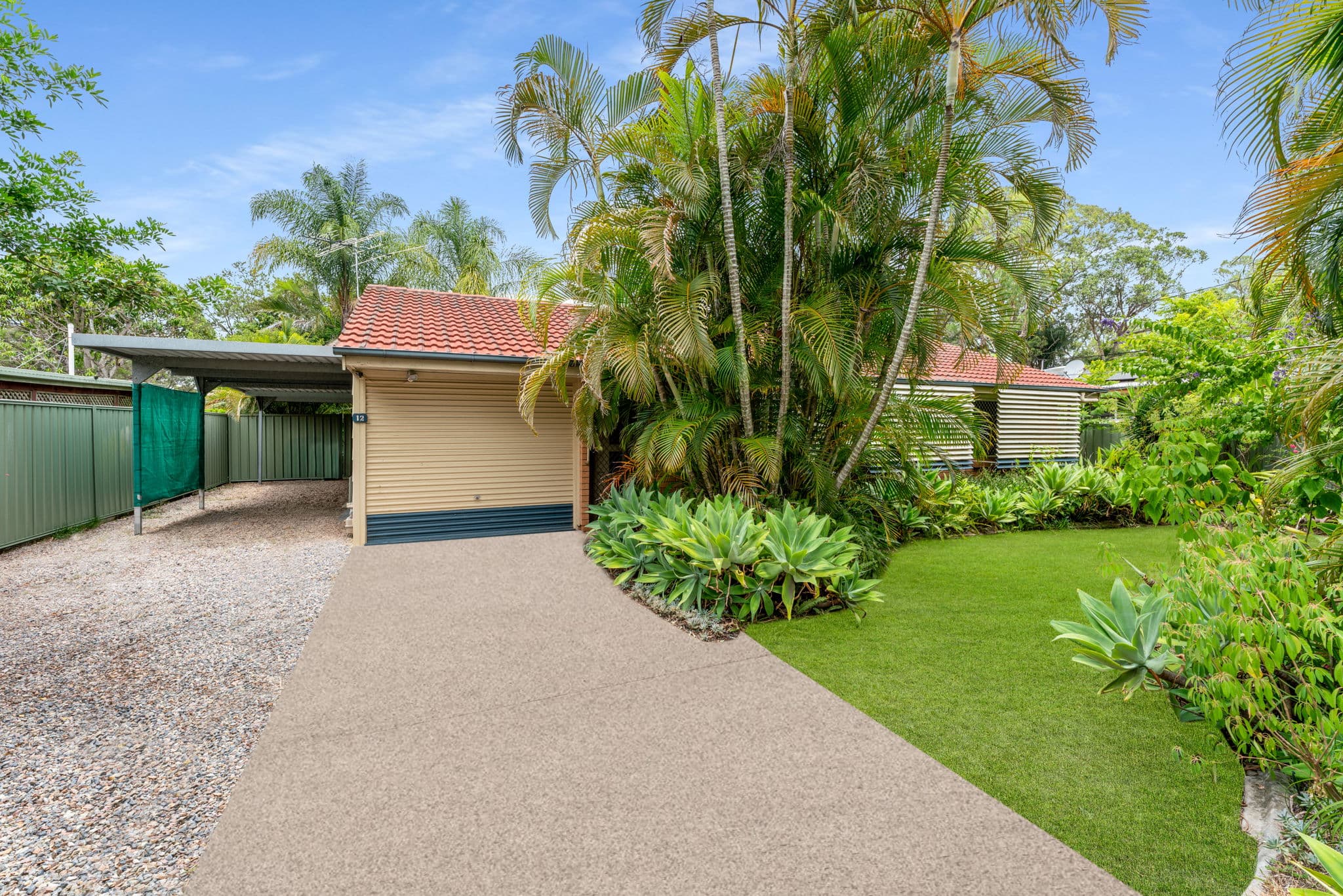 12 Catalina Street, Loganlea, Loganlea — photo 1 of 5