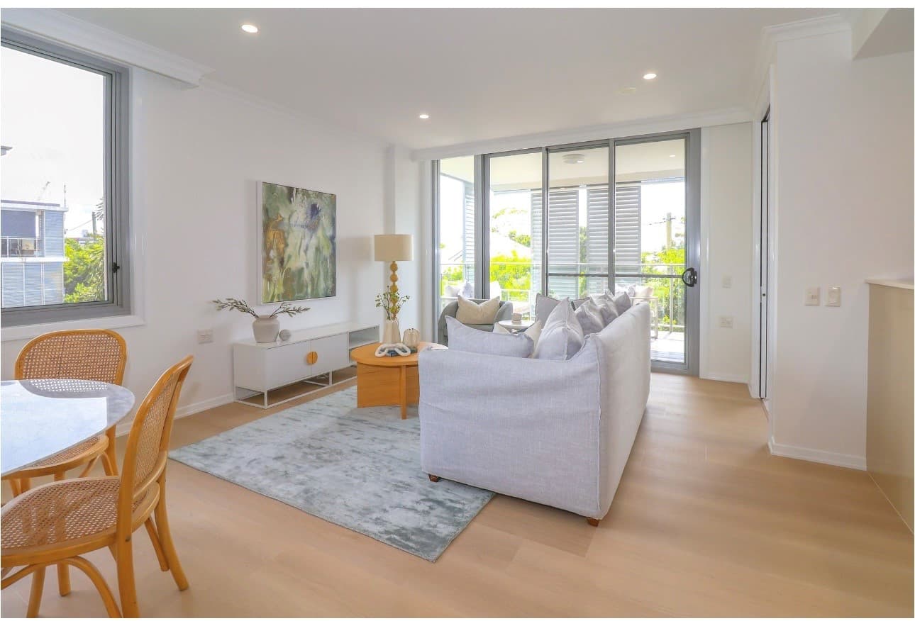 27/43 Taylor Street, Woolloongabba - Image 1