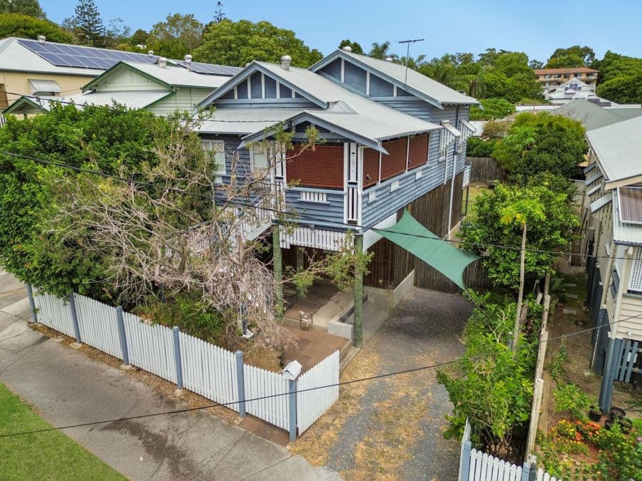 38 Denham St, Annerley, Annerley — photo 1 of 5