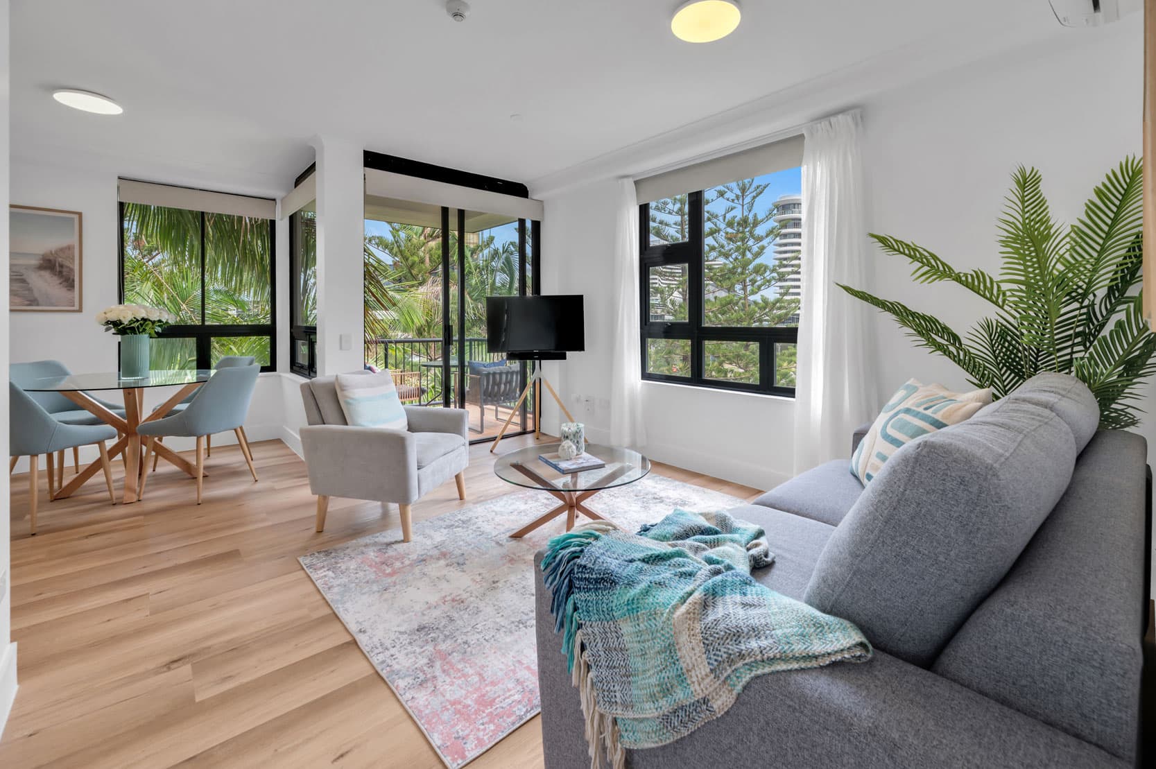 314/30-34 Surf Parade, Broadbeach, Broadbeach — photo 1 of 5
