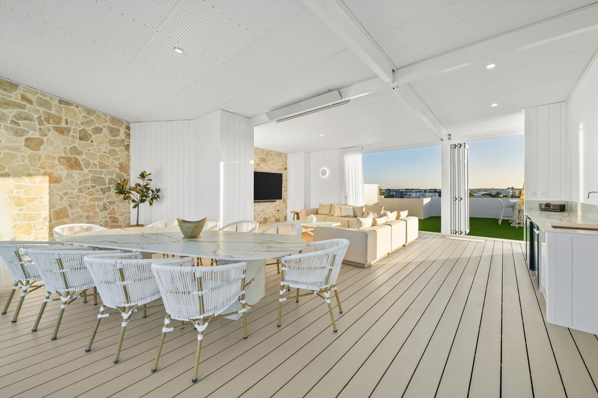 28/8 Paradise Parade, Paradise Point - Image 1