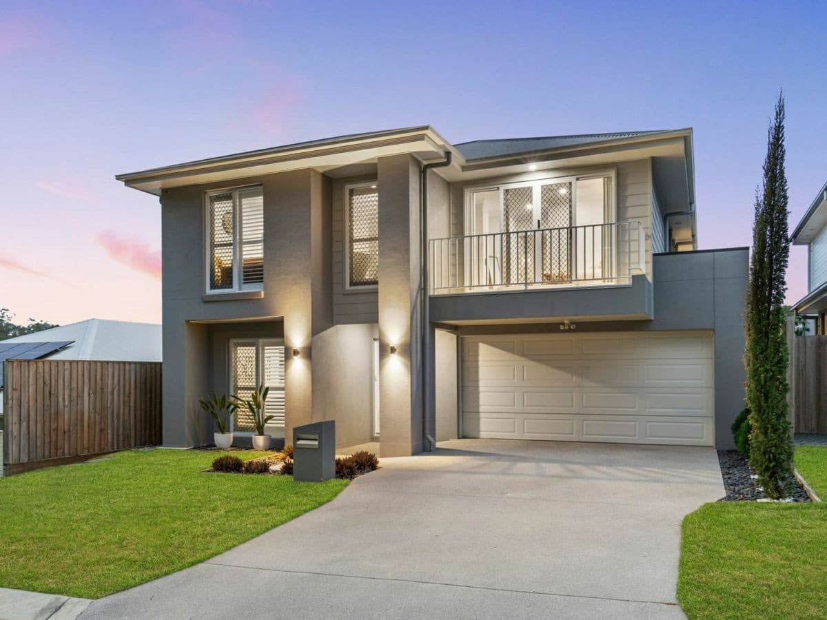 16 Diamond Street, Pallara, Pallara — photo 1 of 10