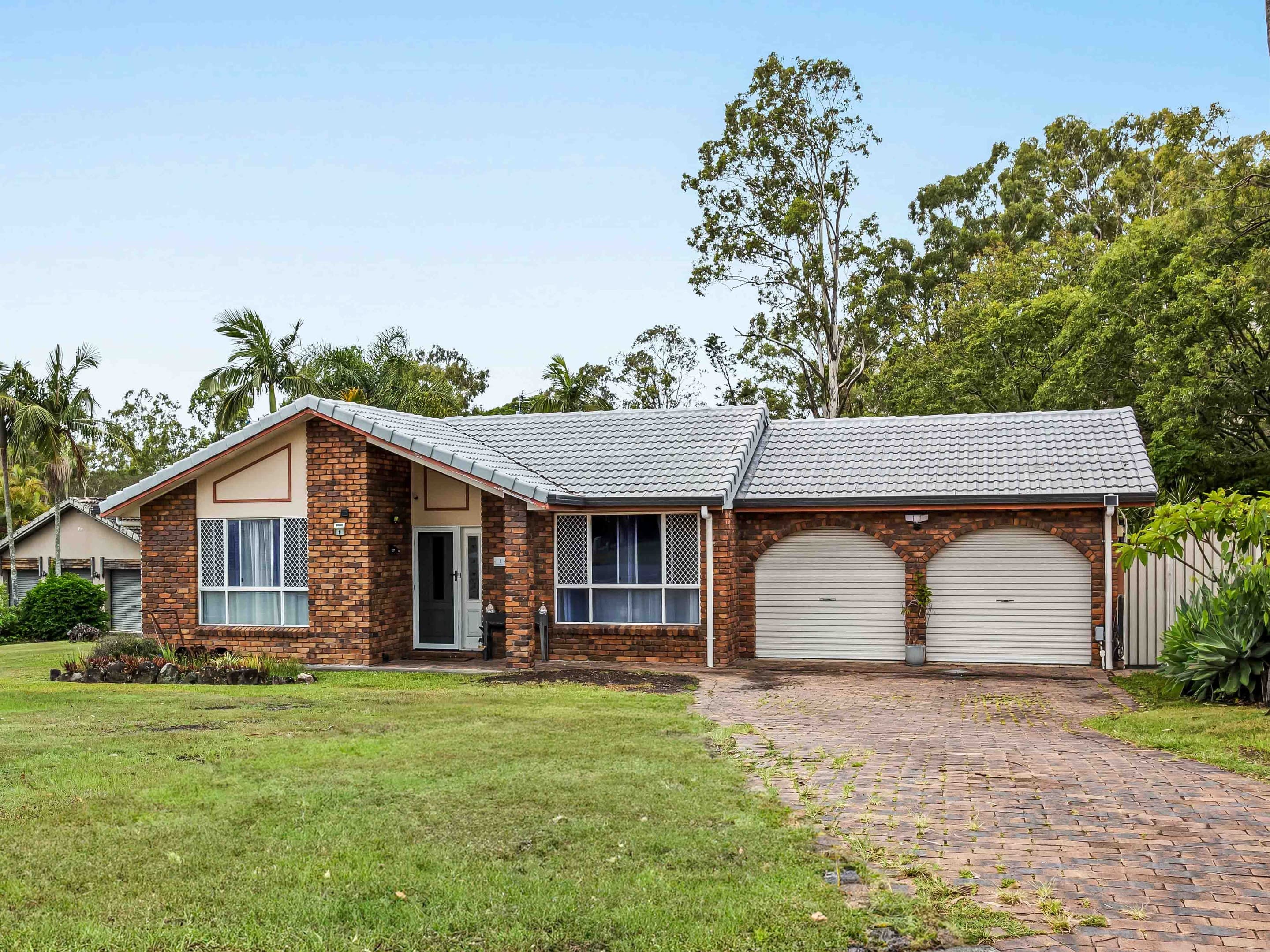 1 Wilmington Court, Helensvale, Helensvale — photo 1 of 5