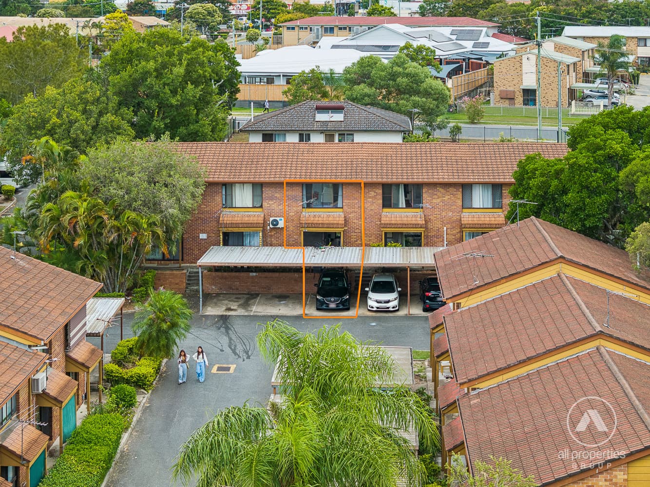 4/31 Defiance Road, Woodridge - Image 1